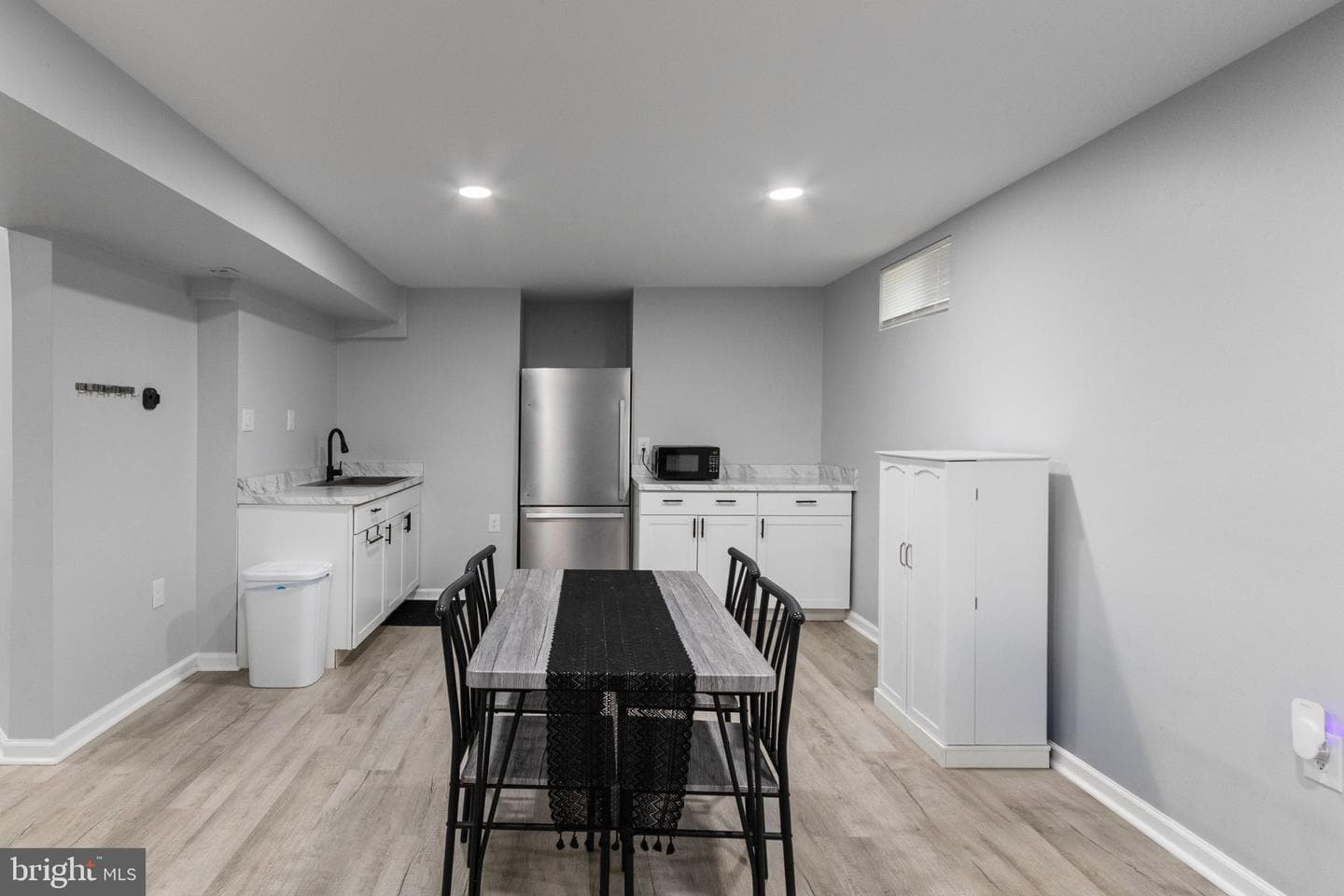 60 Portland Drive photo 37