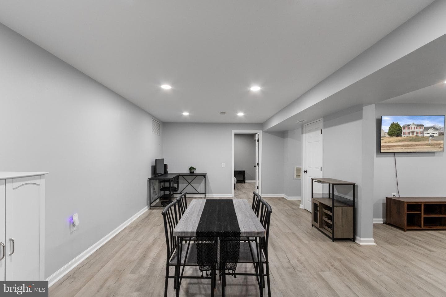 60 Portland Drive photo 38