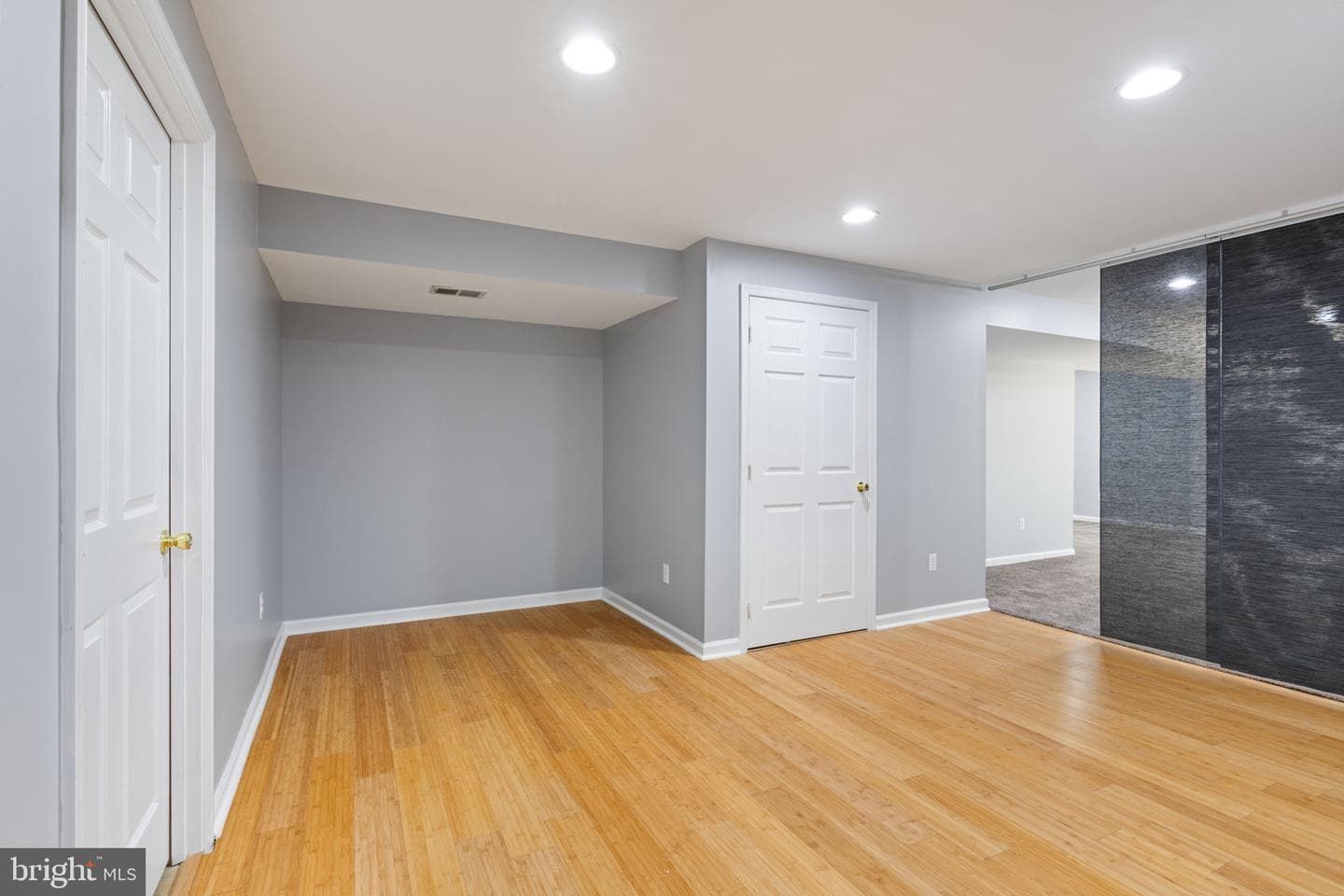 6 Sturbridge Lane photo 50