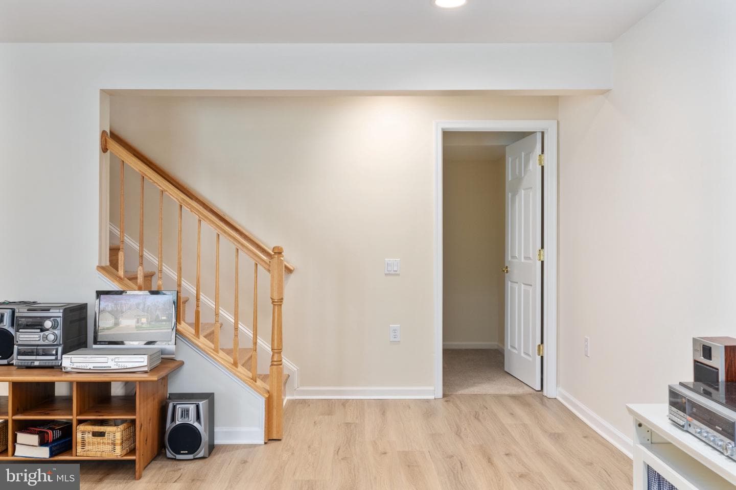6 Dayton Circle photo 28