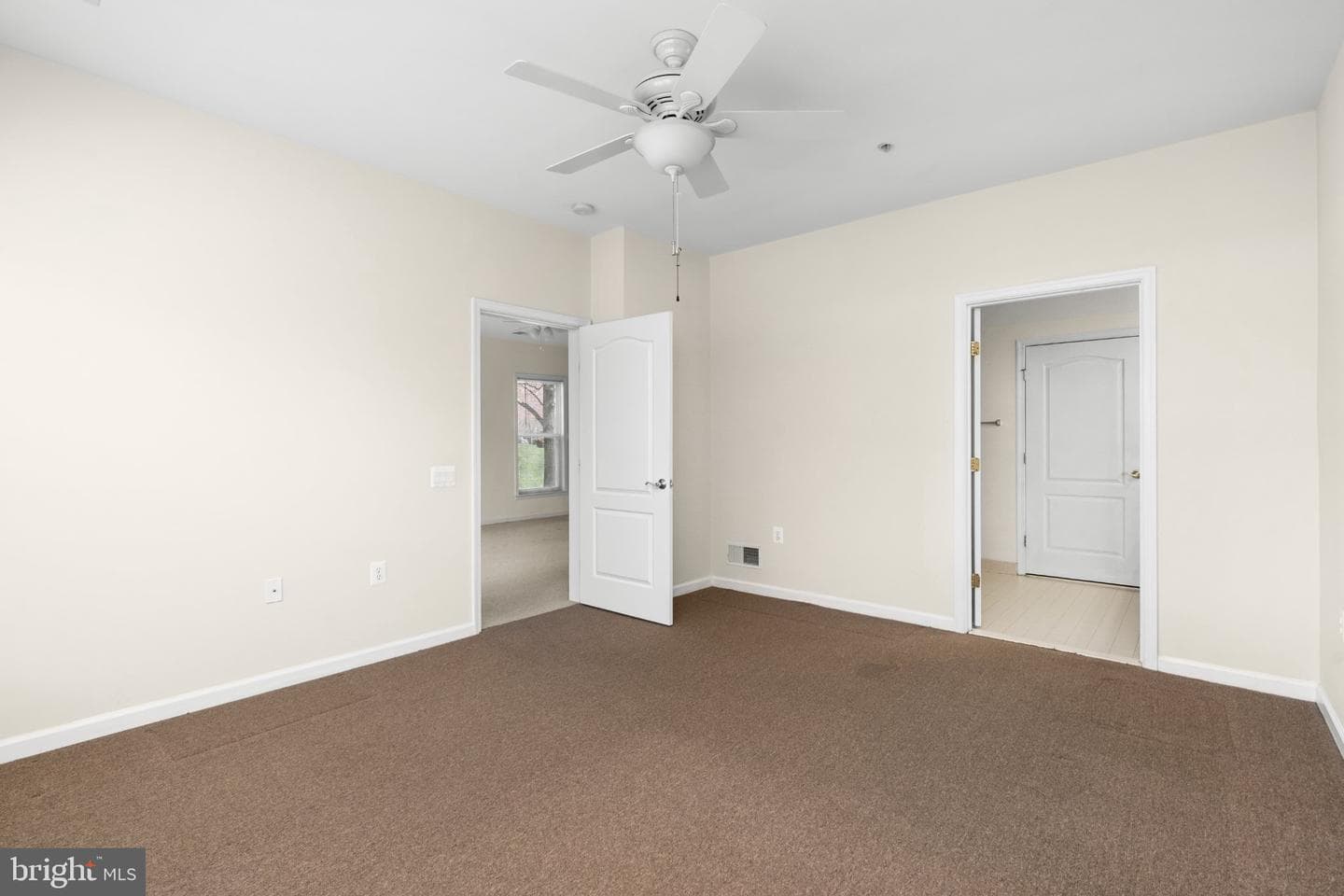 10 Hartford Way #49-3 photo 22
