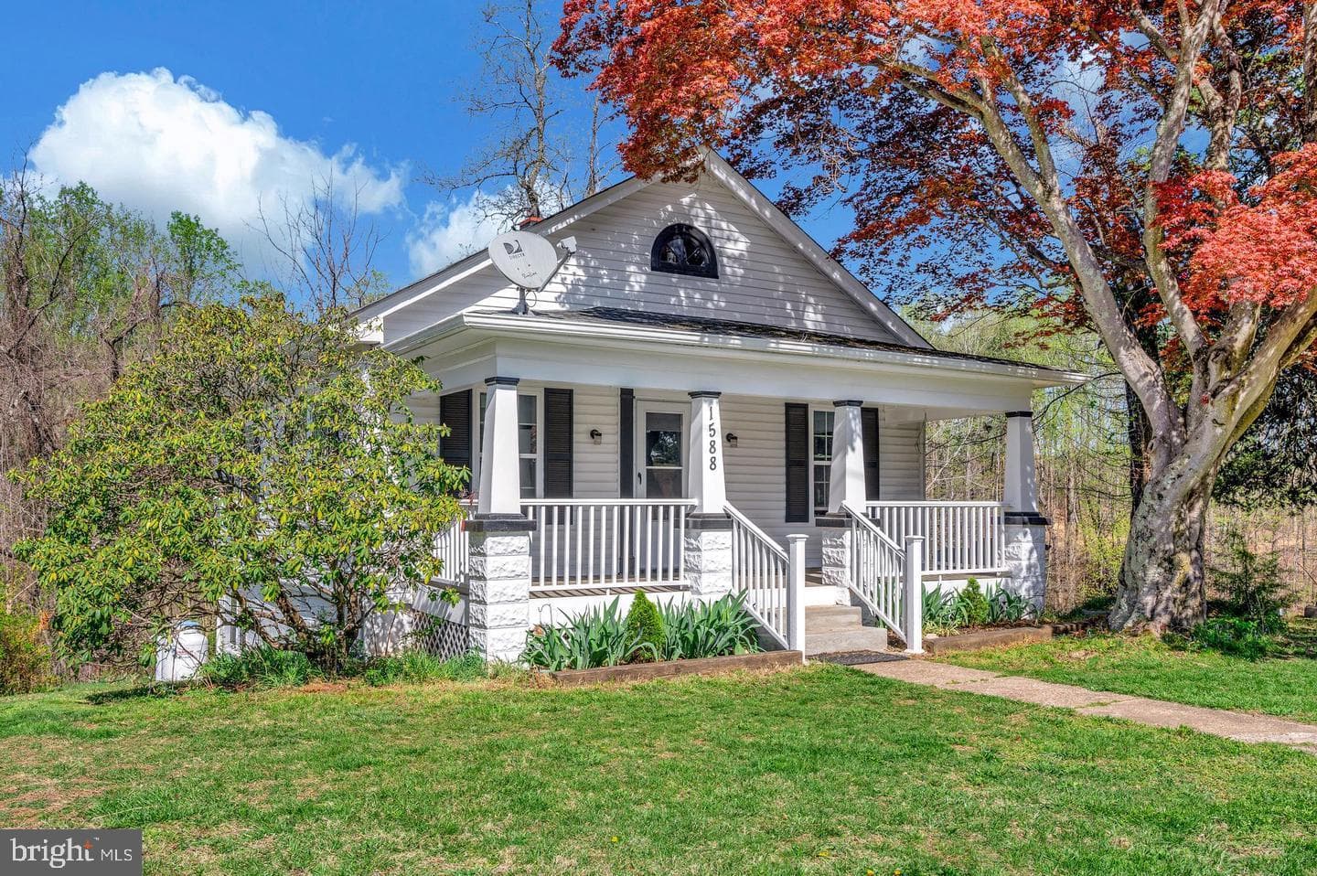1588 Mountain View Road photo 5
