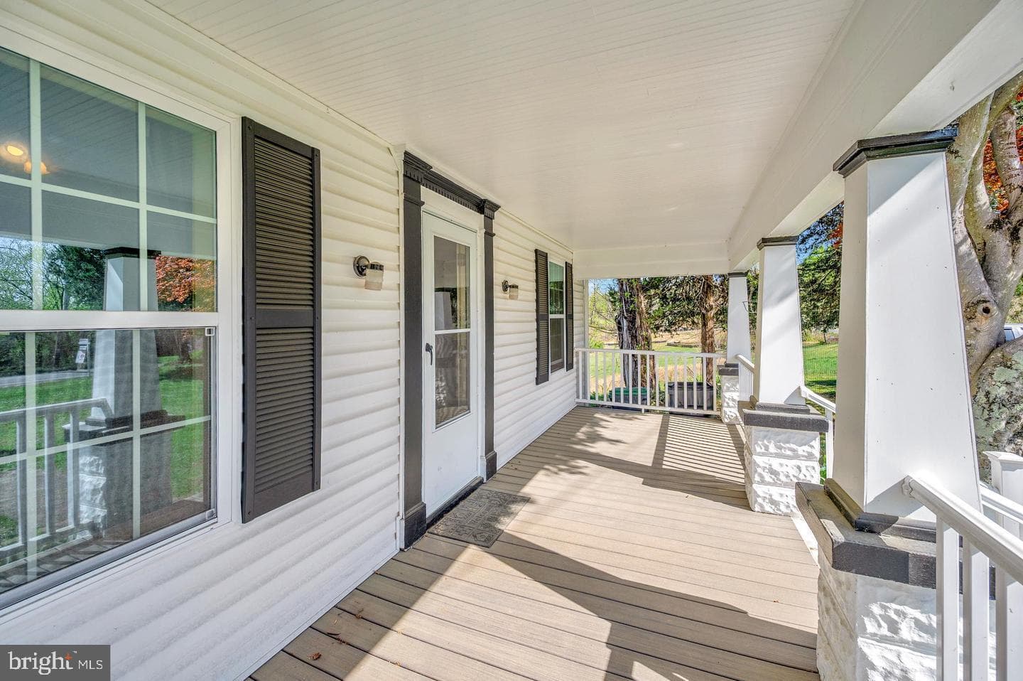 1588 Mountain View Road photo 8
