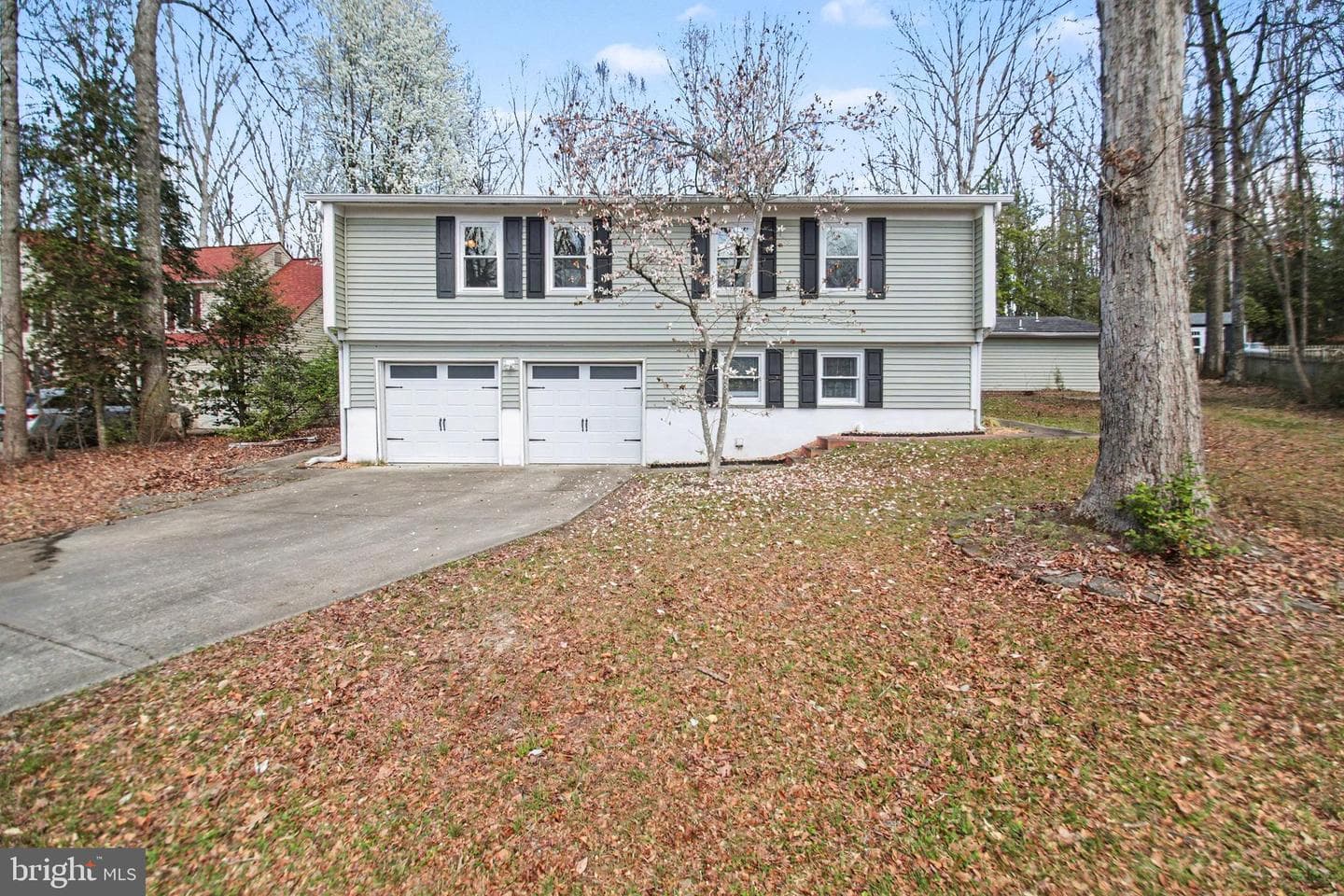 2030 Victoria Drive photo 2