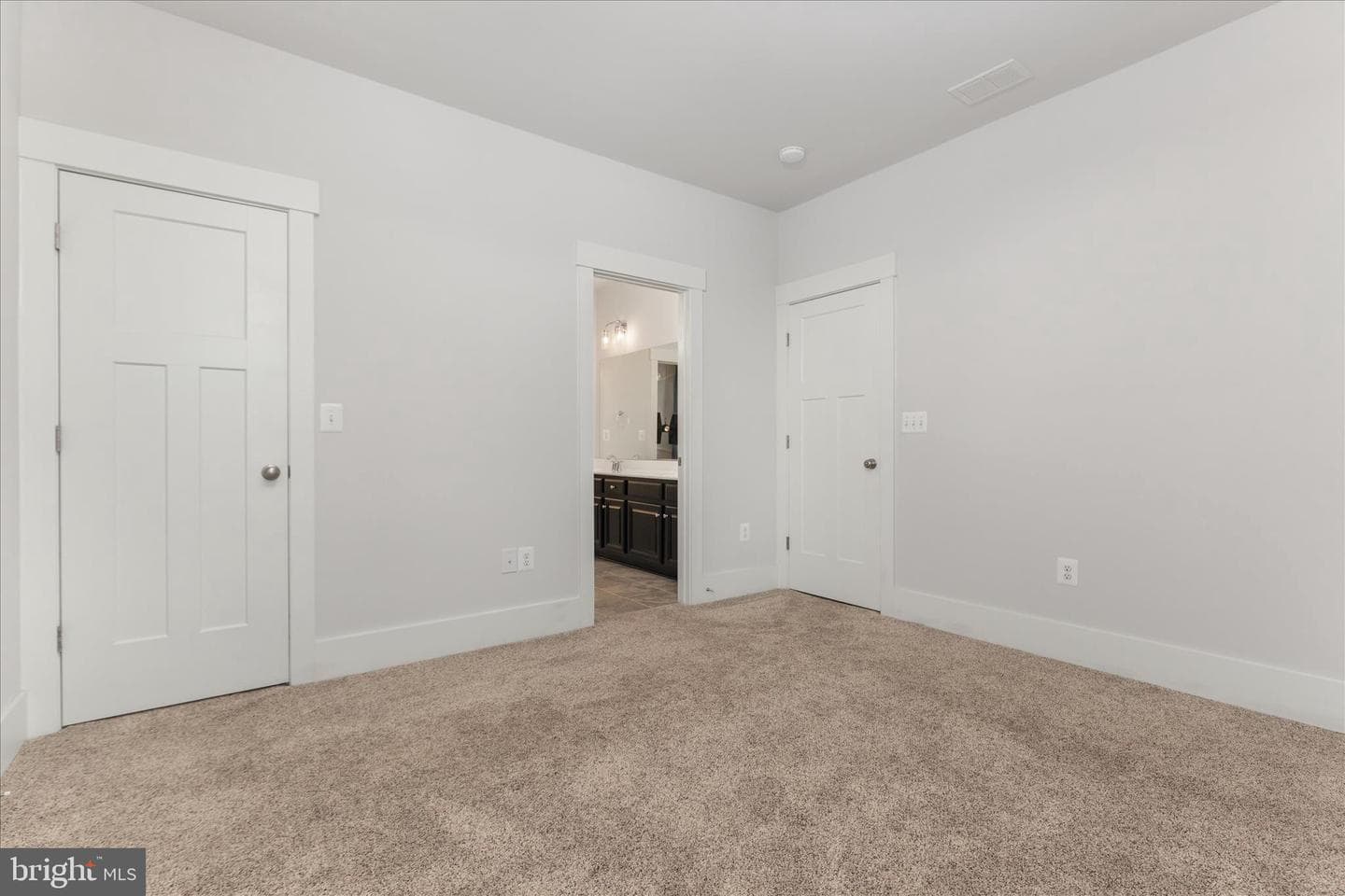 515 Sourwood Court photo 38