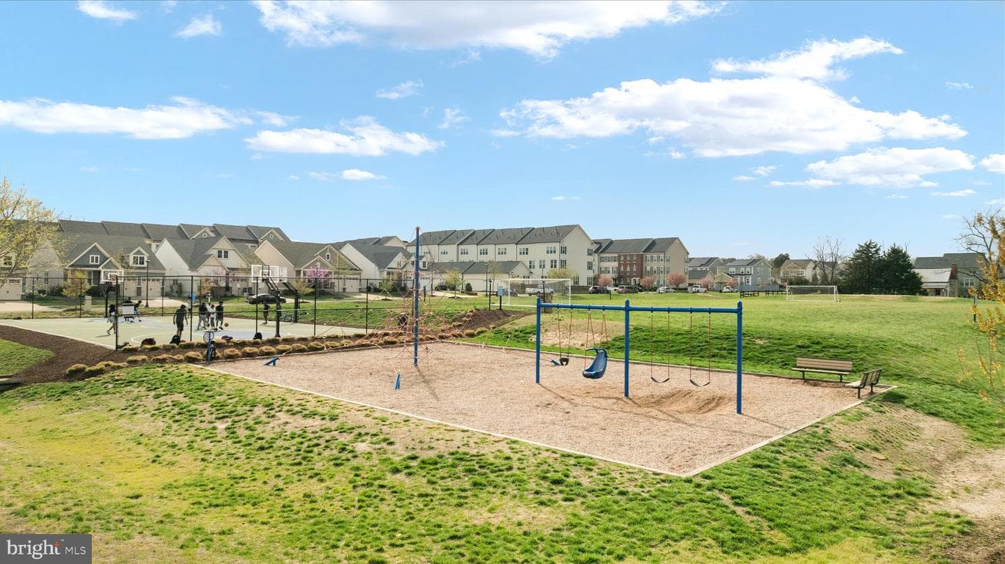 515 Sourwood Court photo 88