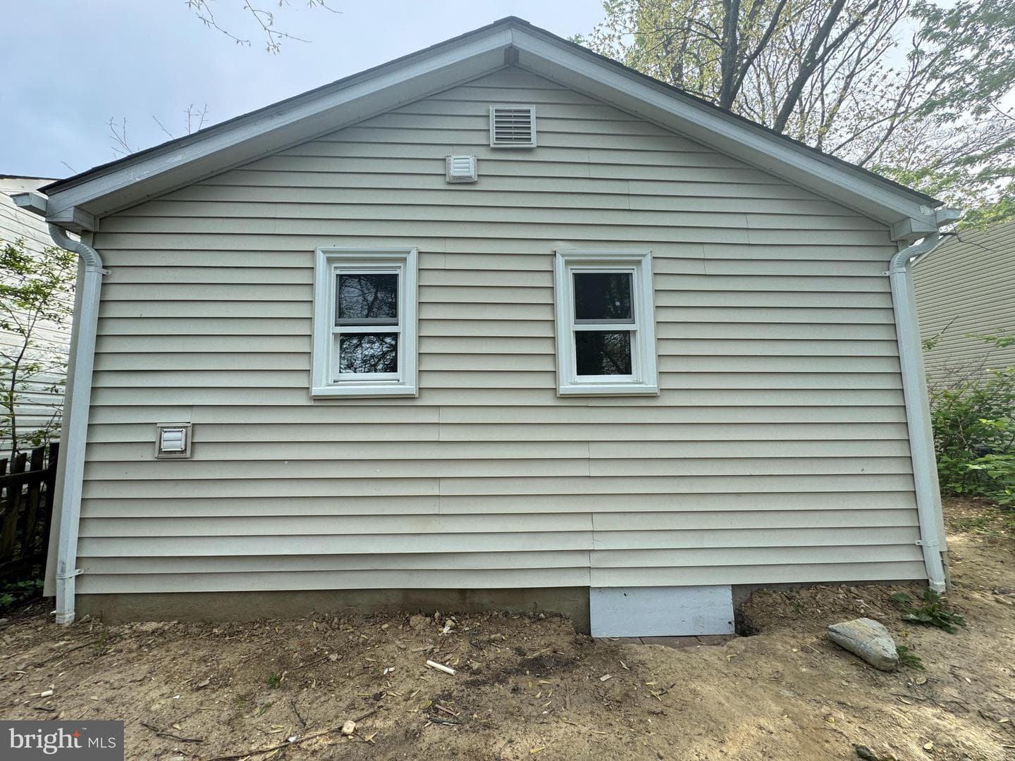 243 Cambridge Street photo 17