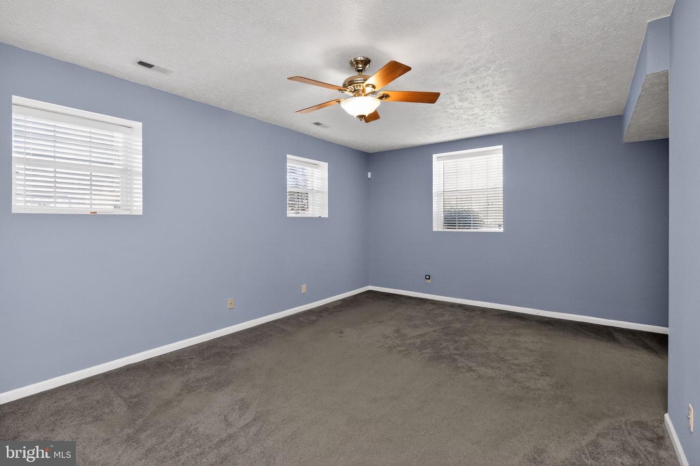 73 Saint Roberts Drive photo 12