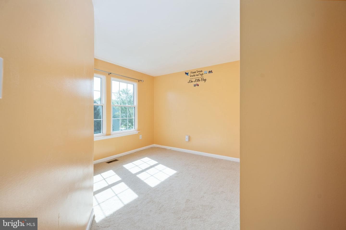 207 Knollwood Court photo 41