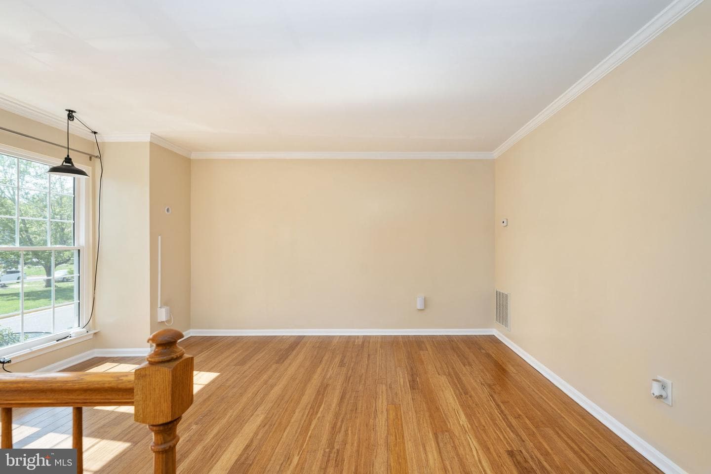 207 Knollwood Court photo 5