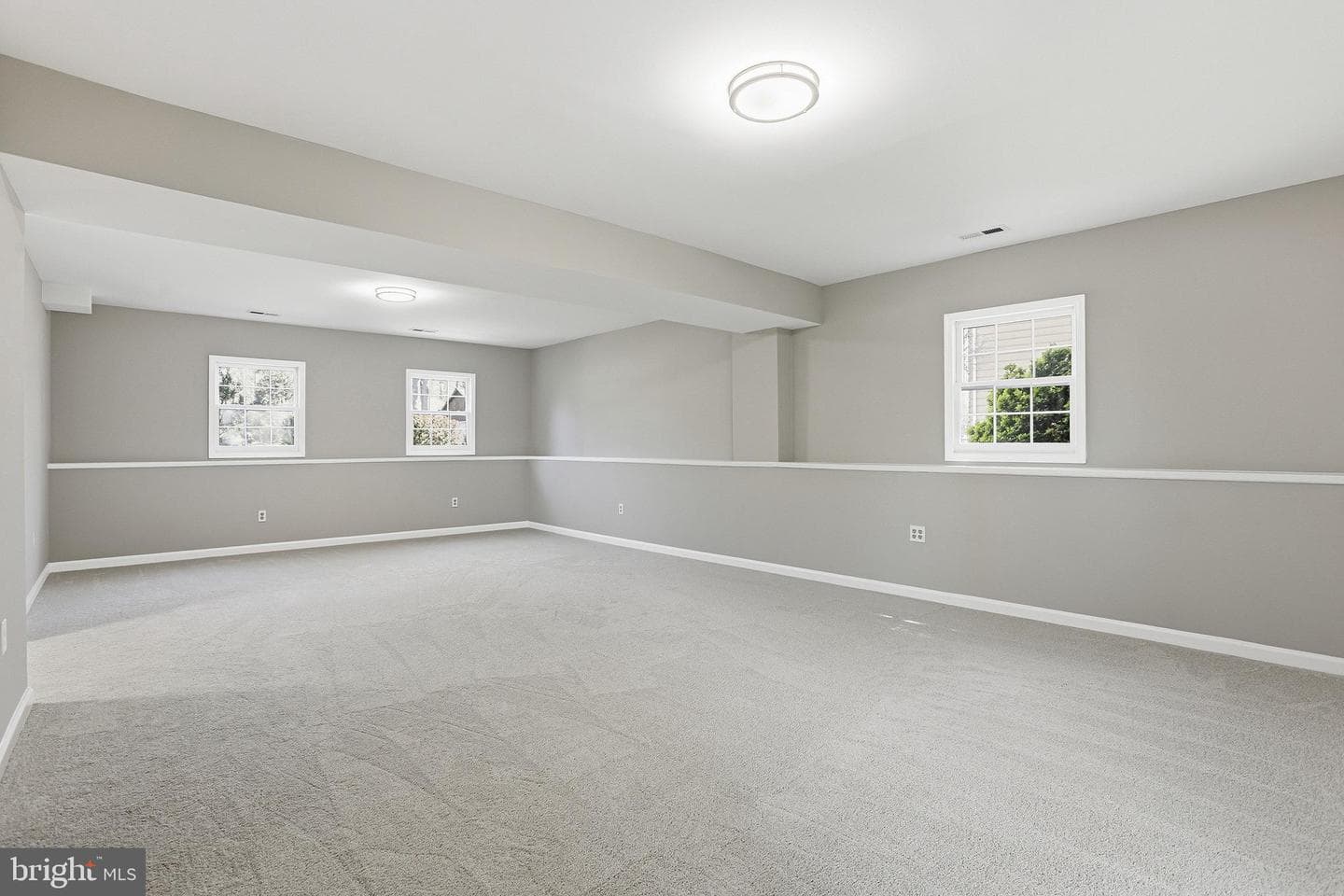 6 Lord Fairfax Drive photo 28