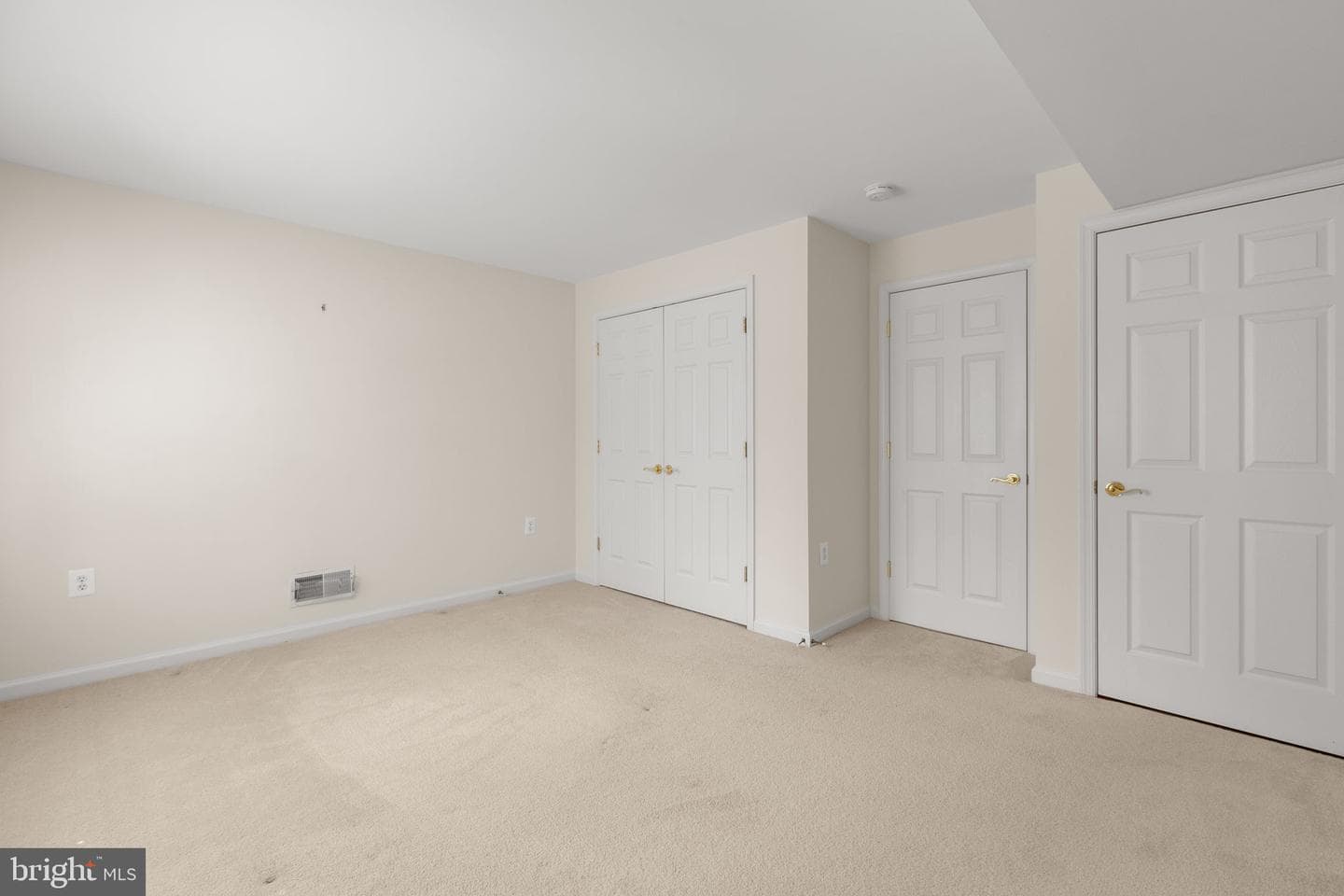 204 Bridgewater Circle photo 36