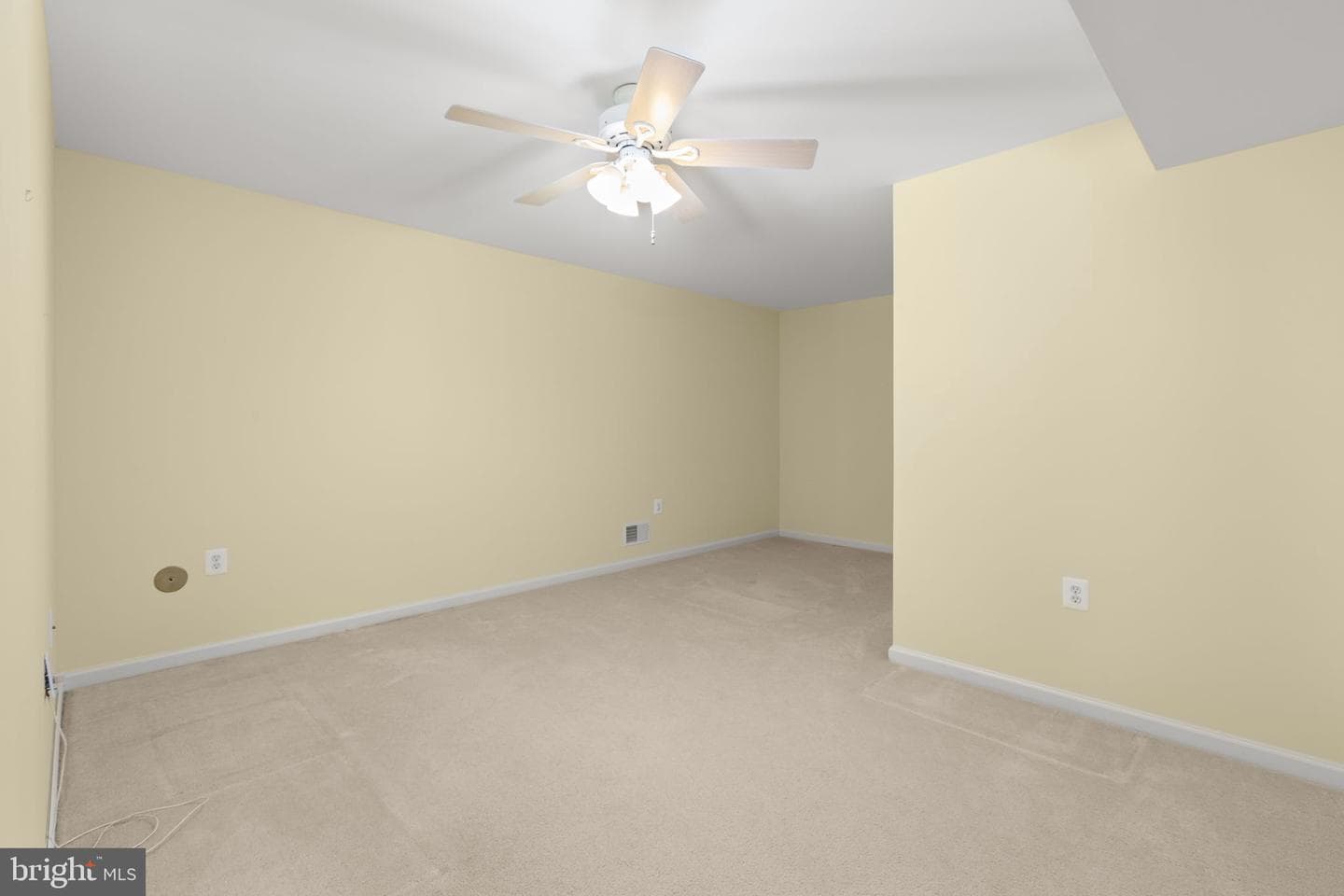 204 Bridgewater Circle photo 38