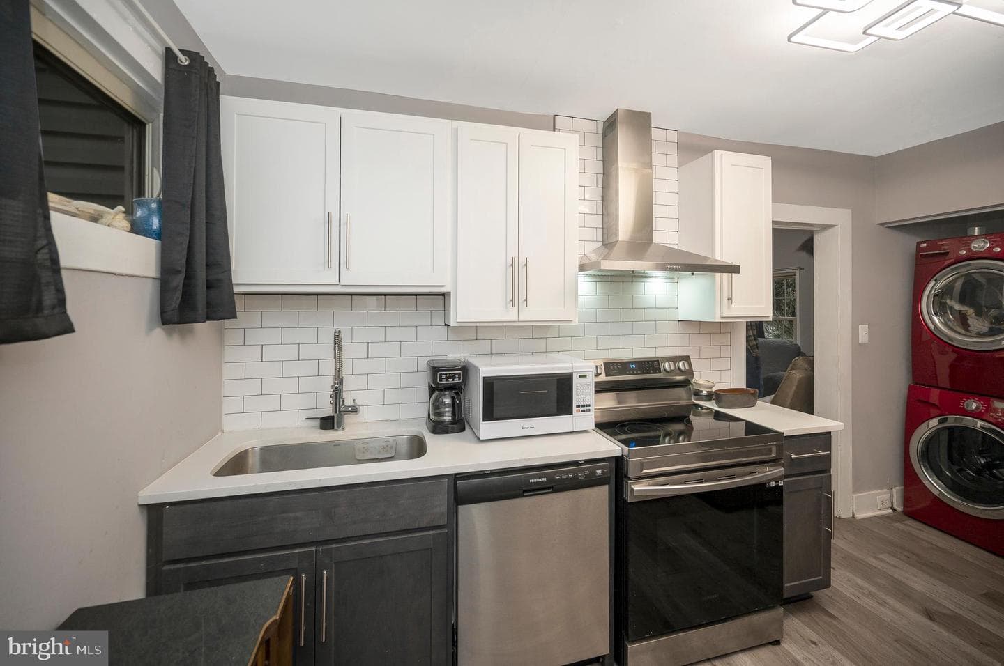 111 Forbes Street photo 19