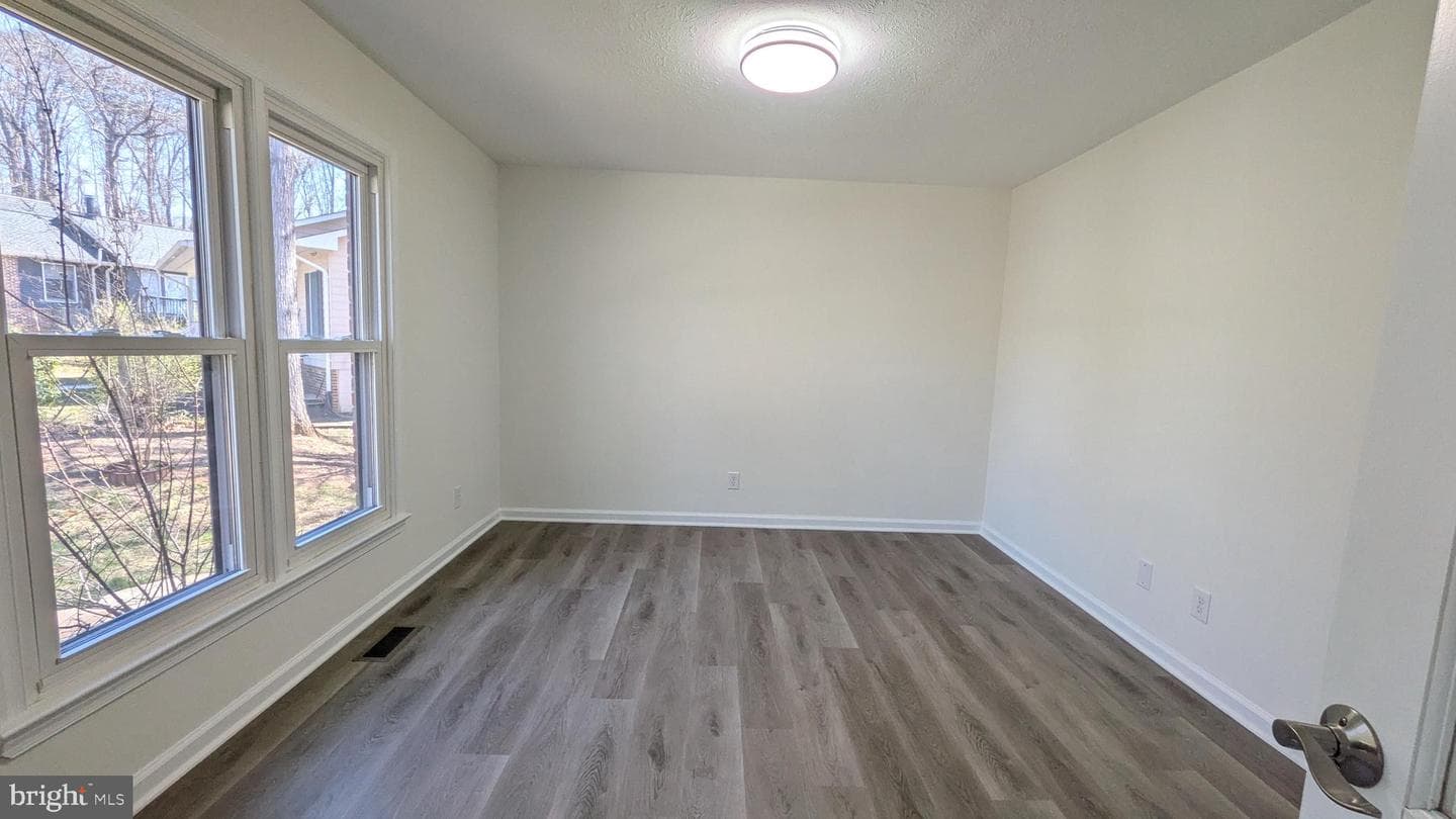 205 Admiral Cove photo 14