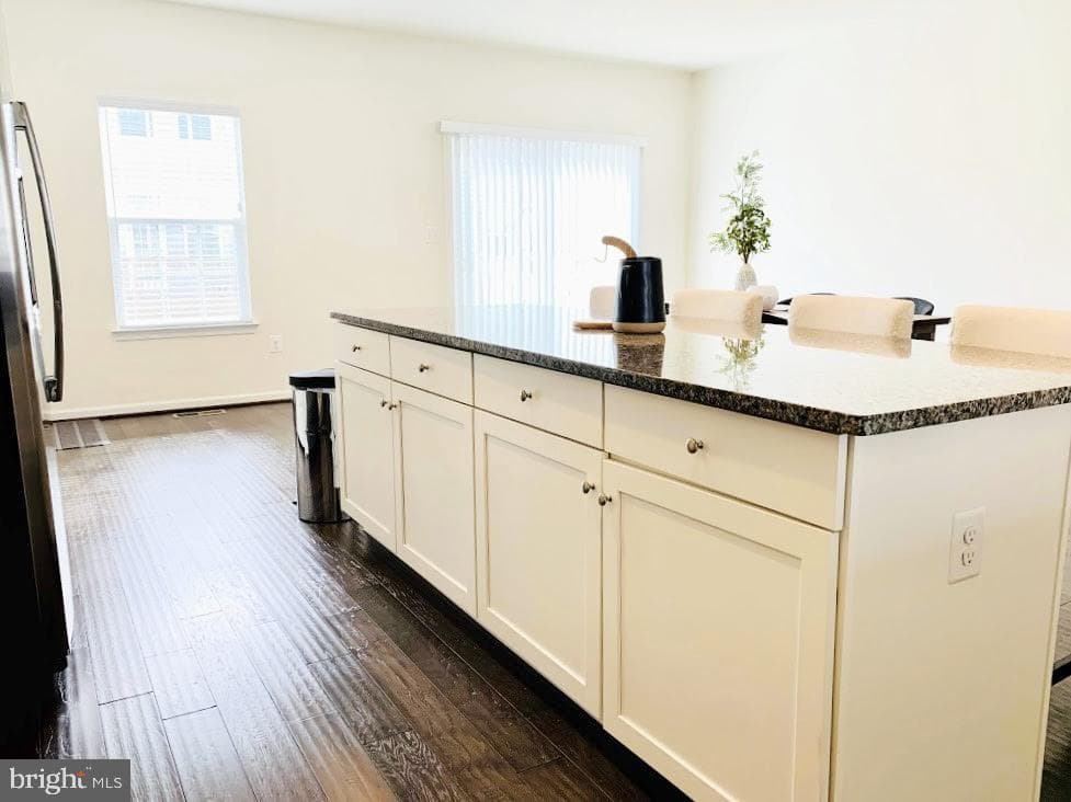 307 Streamview Drive photo 8