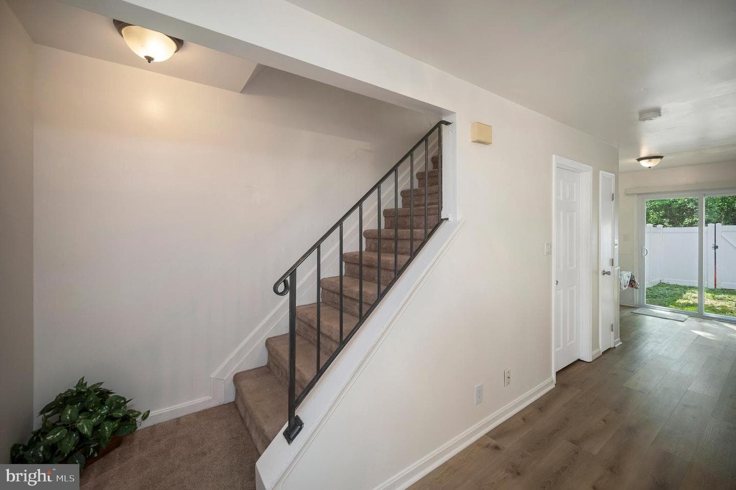 308 Surry #128 photo 12