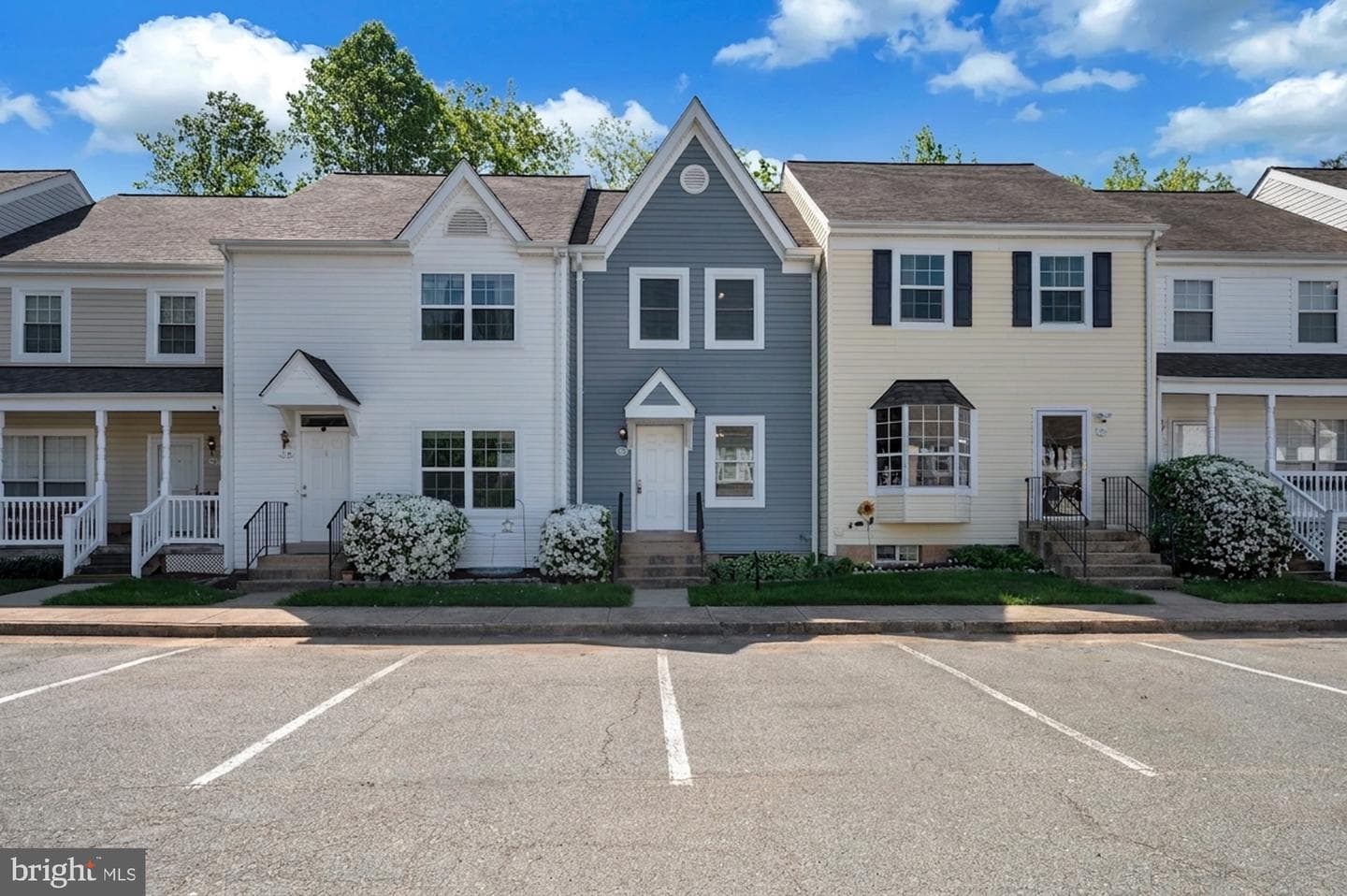 308 Surry #128 photo 2
