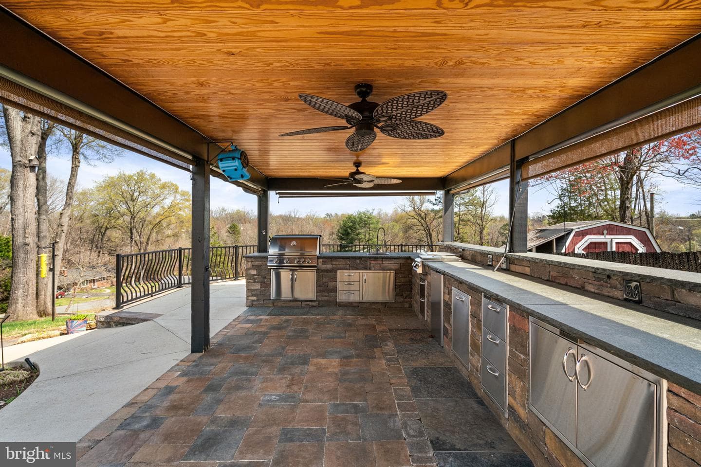 910 Carol Lane photo 51