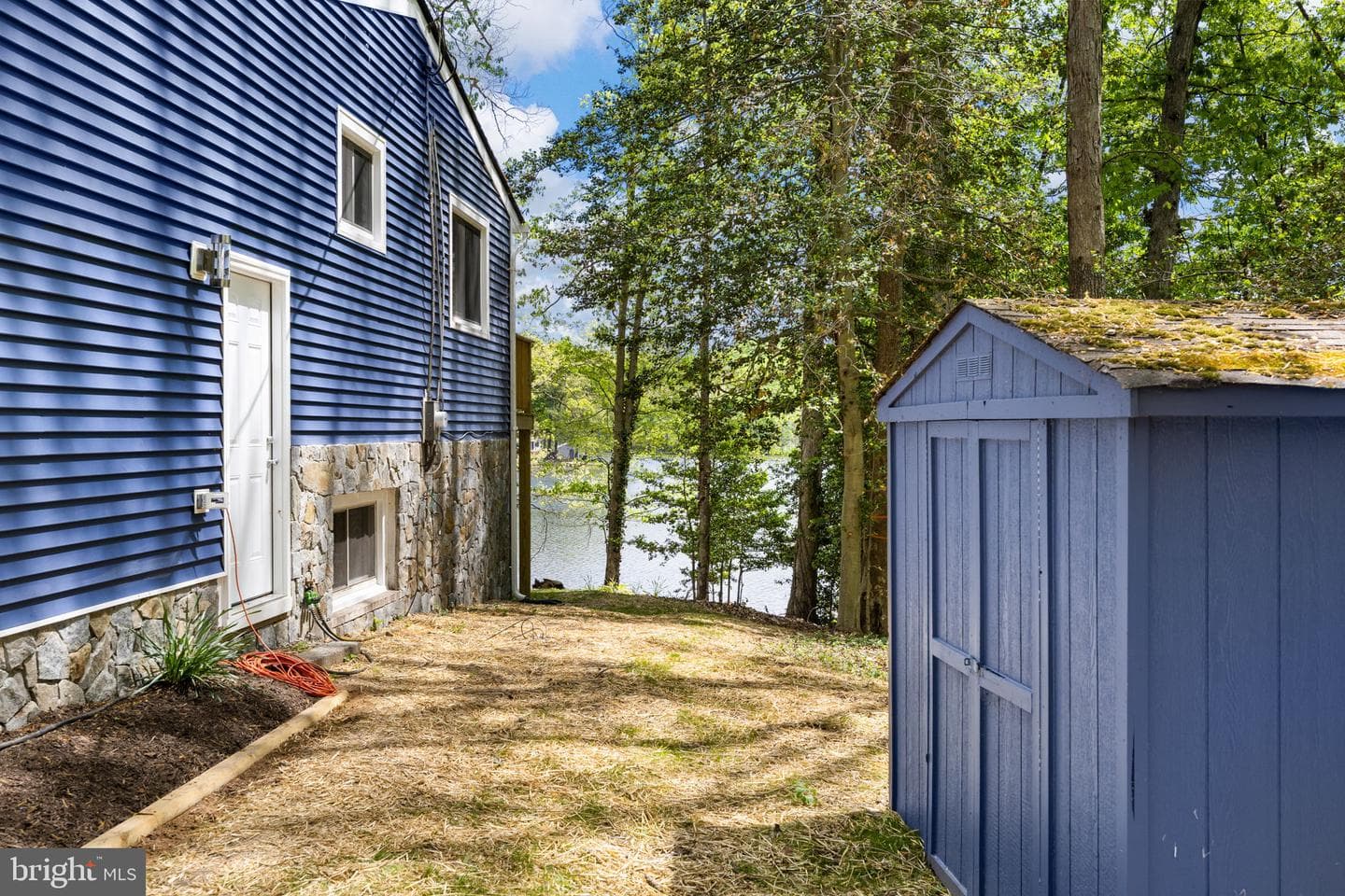 1070 Lakeview Dr photo 27