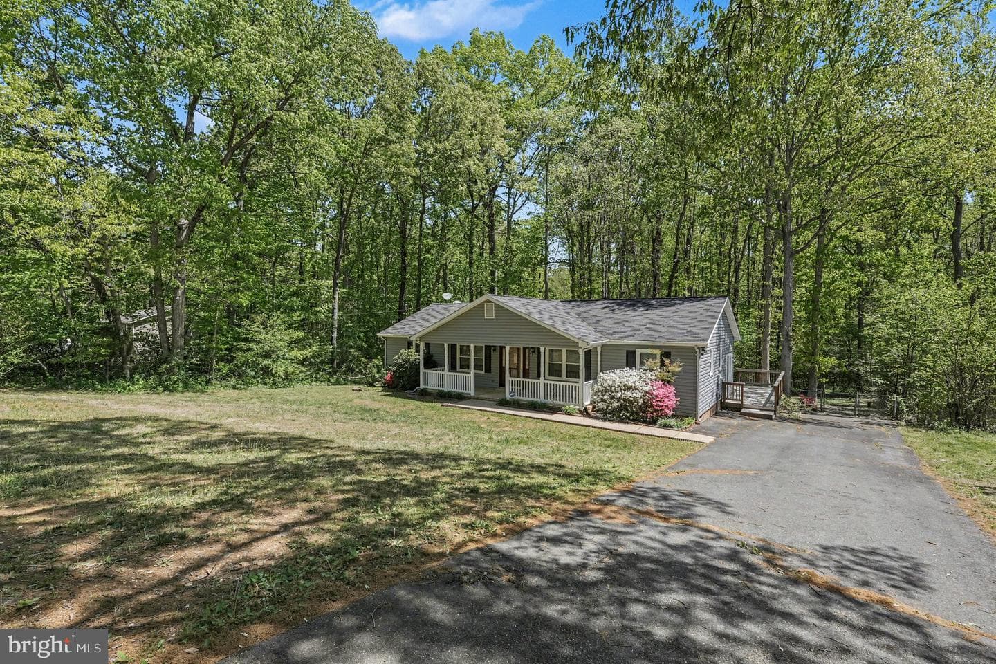 64 Hillcrest Drive photo 7