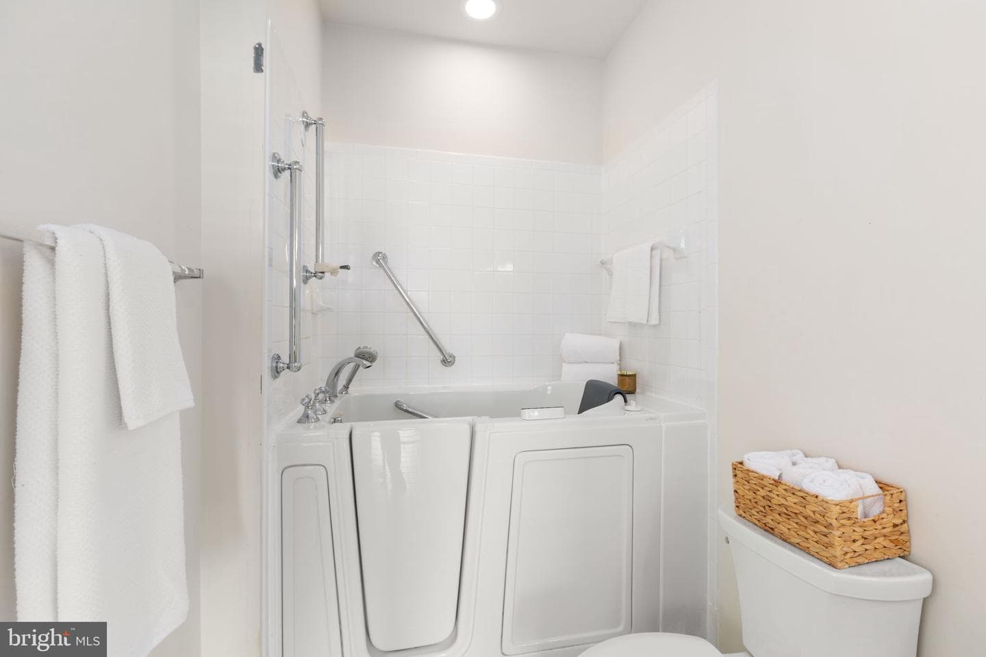 76 Gladstone Drive photo 21