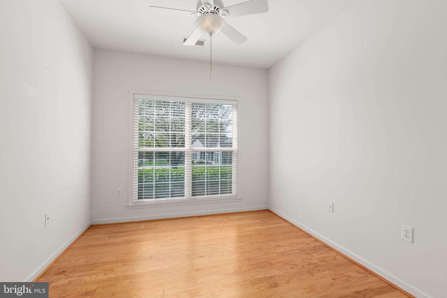 76 Gladstone Drive photo 3