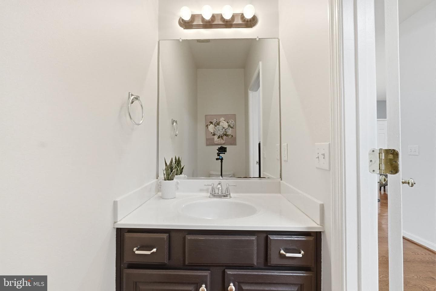51 Equestrian Drive photo 10