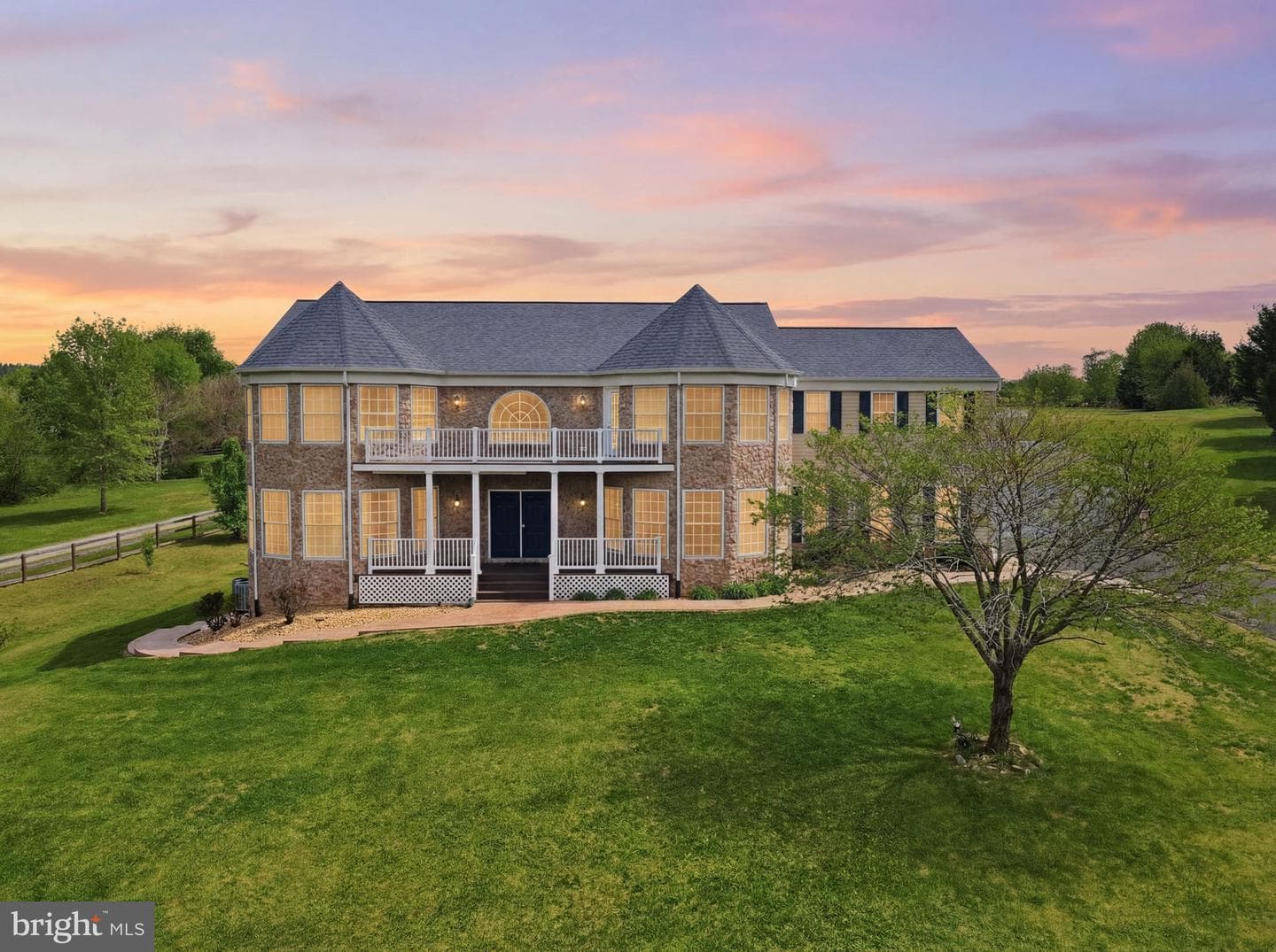 51 Equestrian Drive photo 2