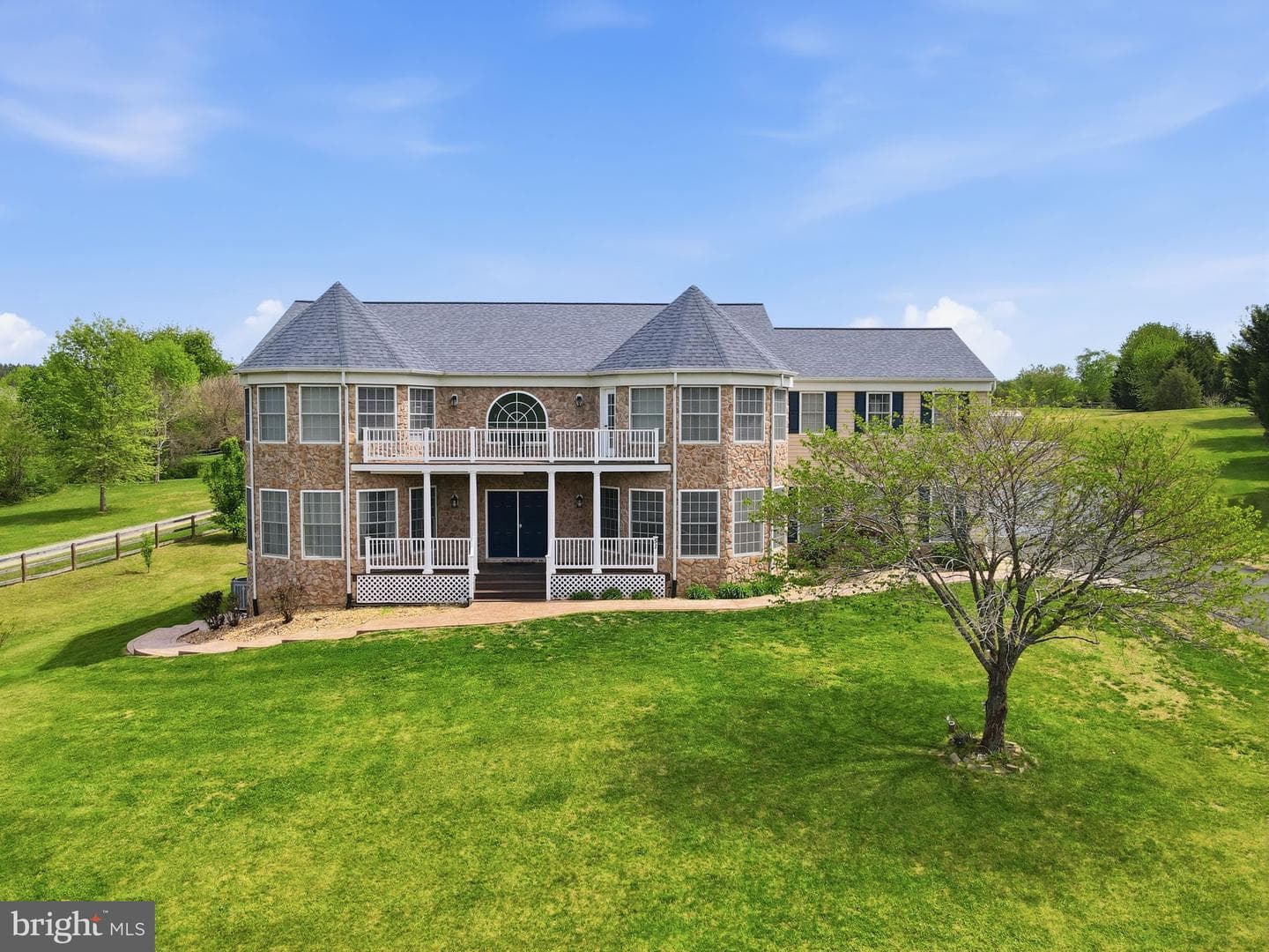 51 Equestrian Drive photo 3
