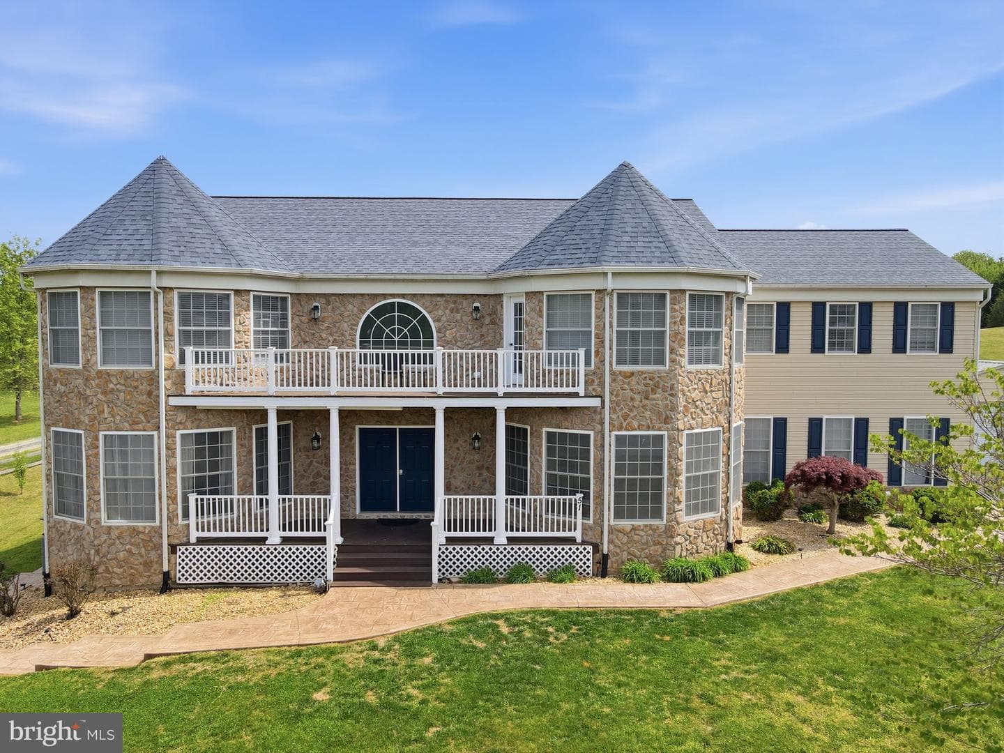 51 Equestrian Drive photo 4