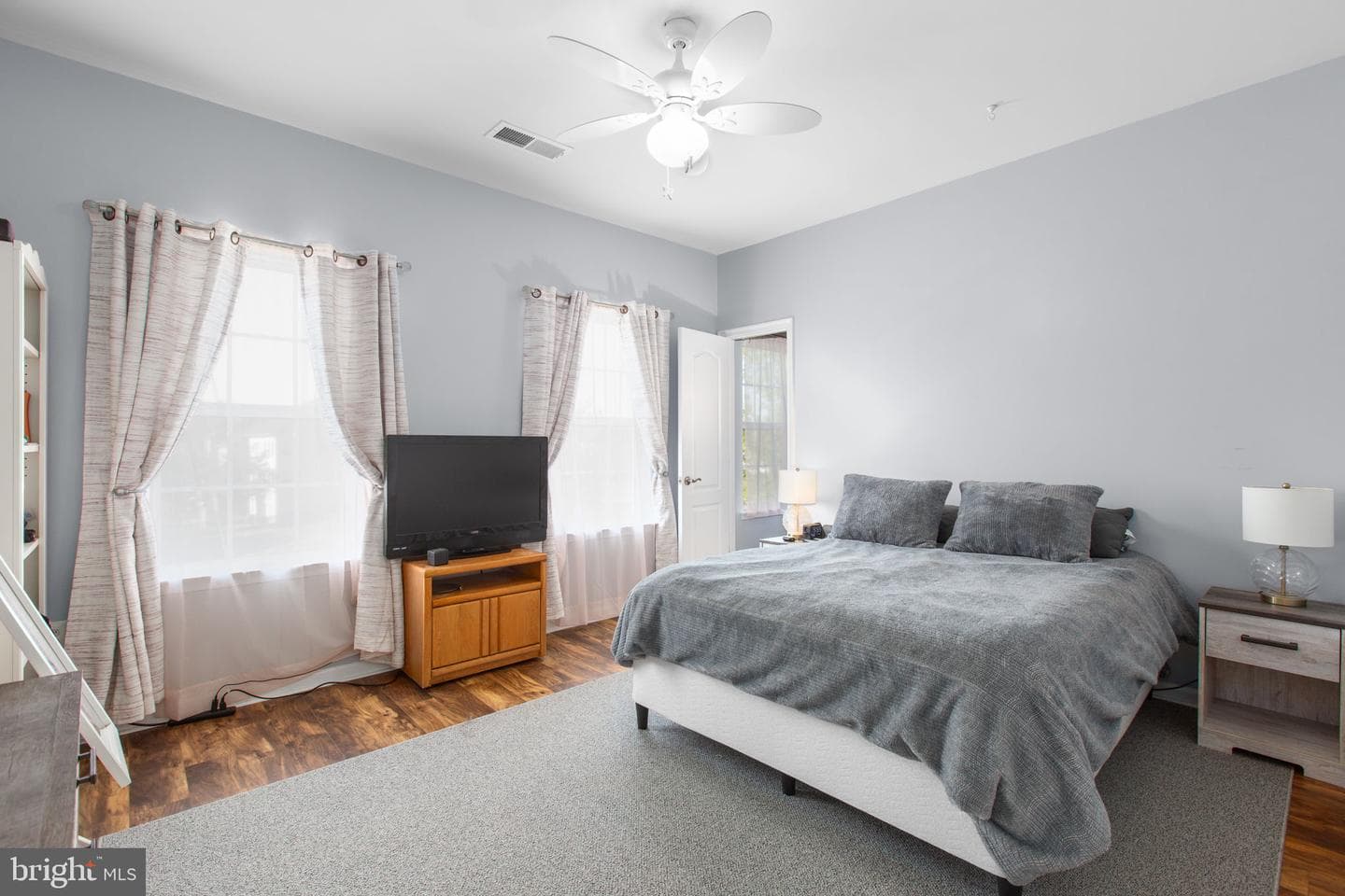 37 Manorwood Drive photo 37