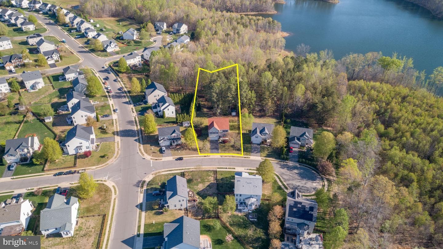 37 Manorwood Drive photo 4