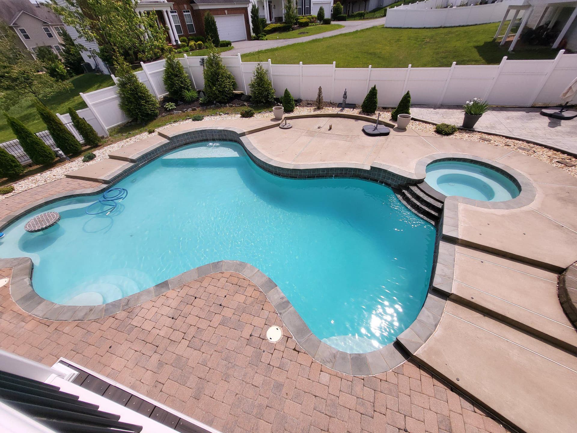 127 Coachman Circle photo 2