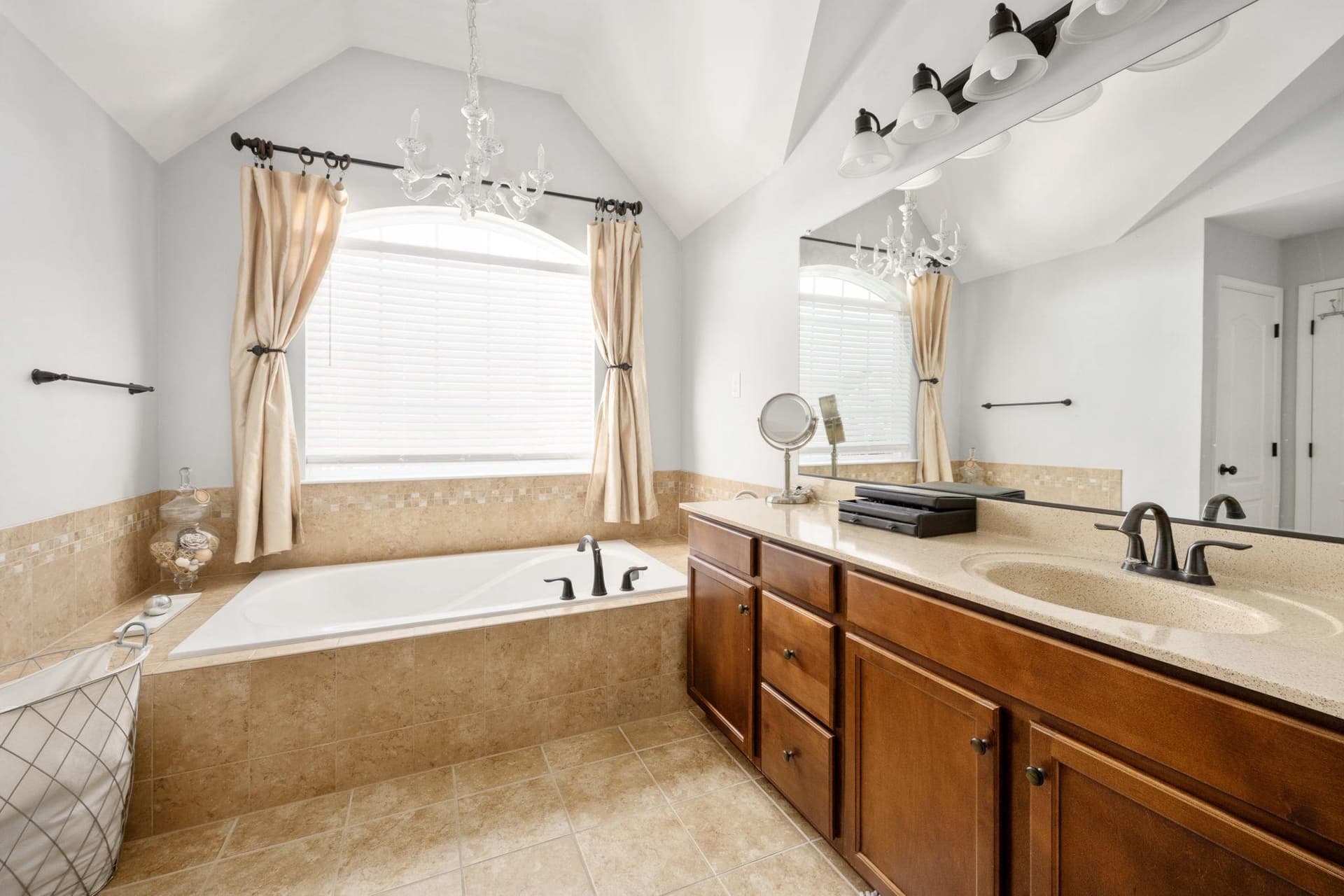 127 Coachman Circle photo 34