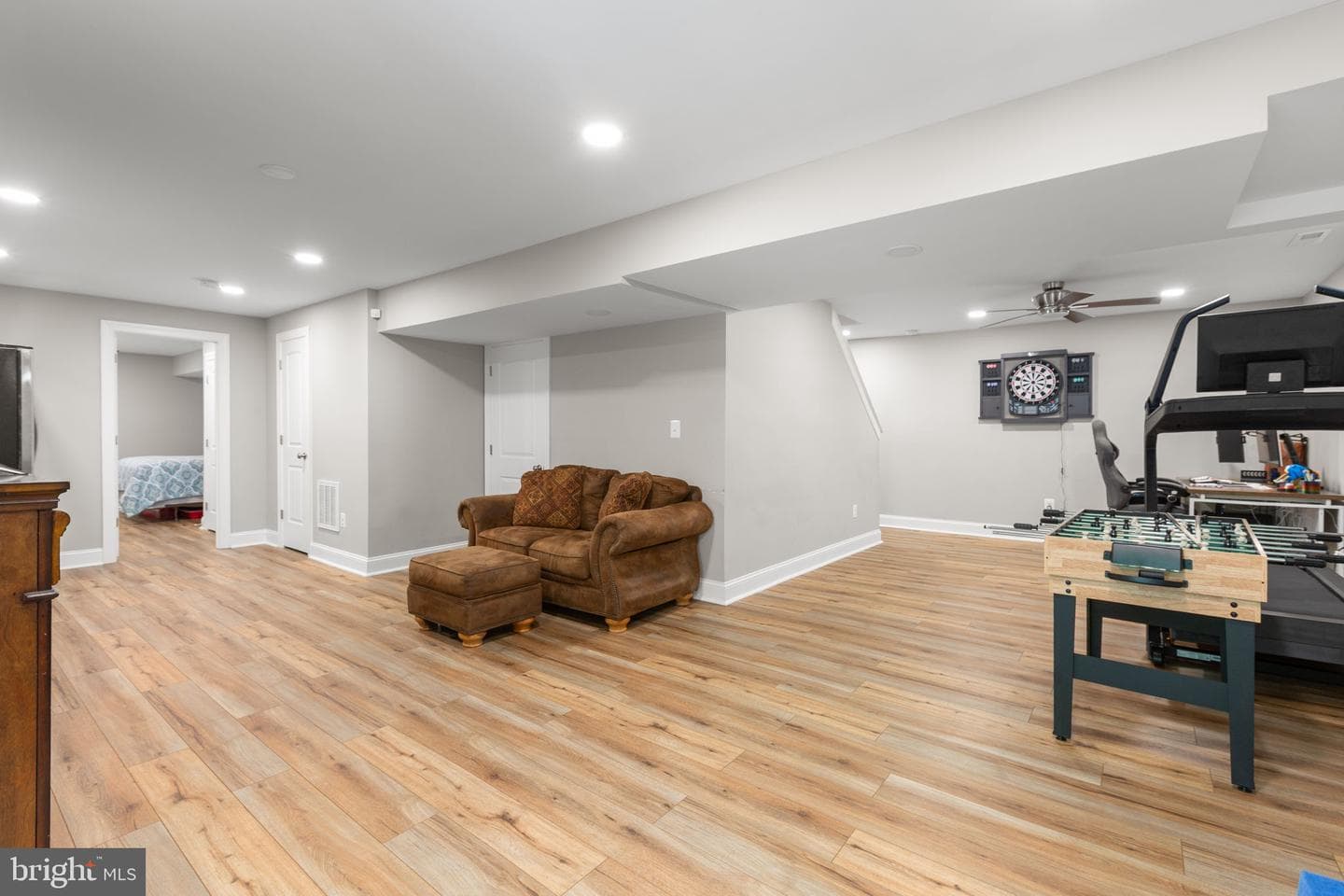 3 York Ct photo 36