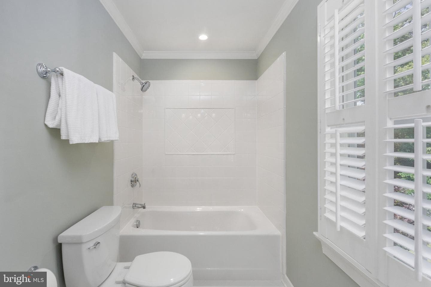 212 Camden Drive photo 39