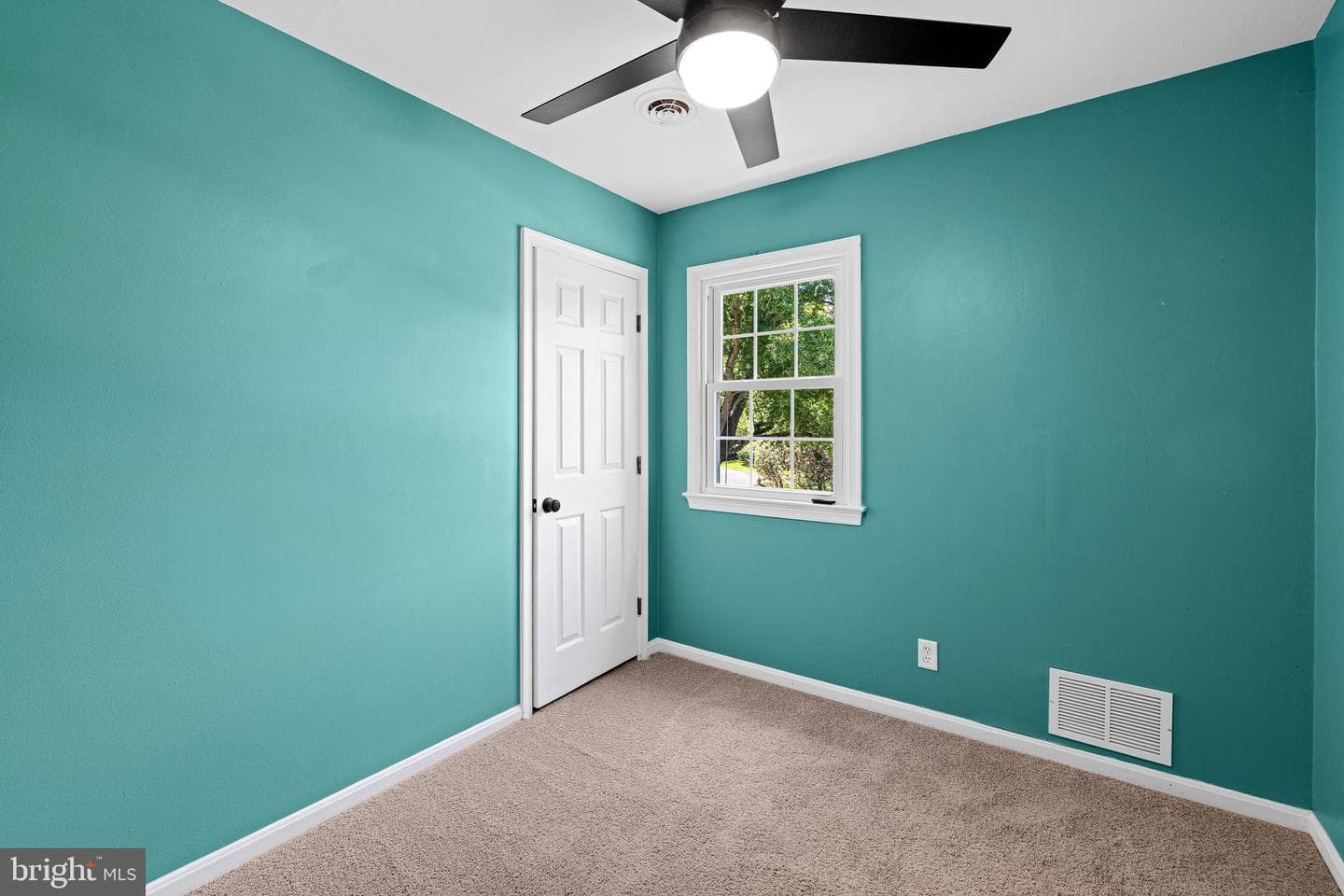 309 Ingleside Drive photo 37