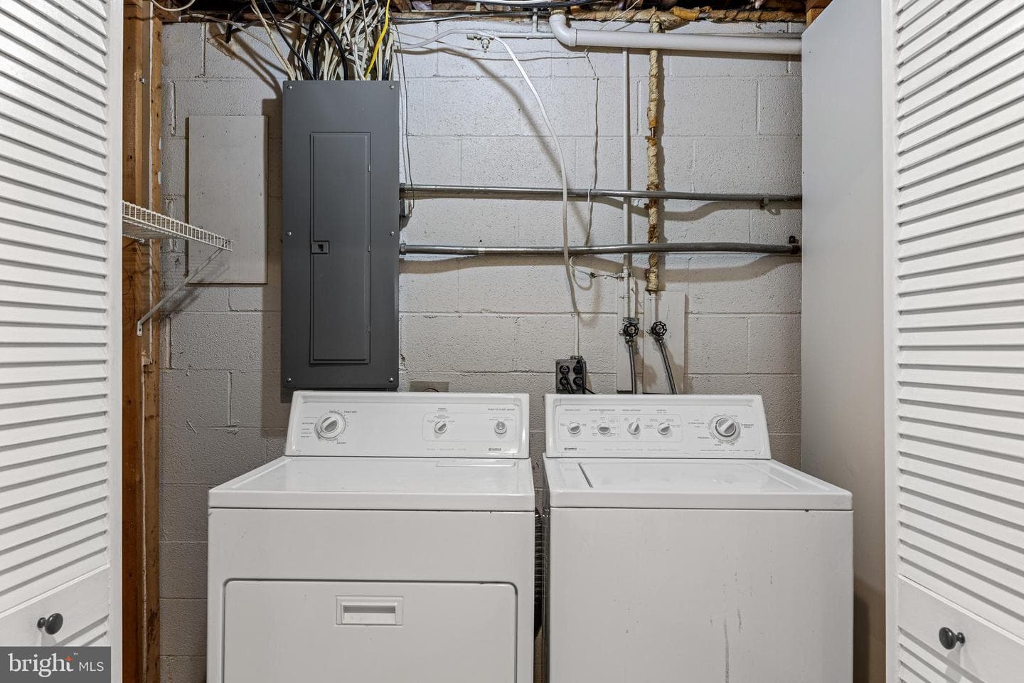 309 Ingleside Drive photo 46