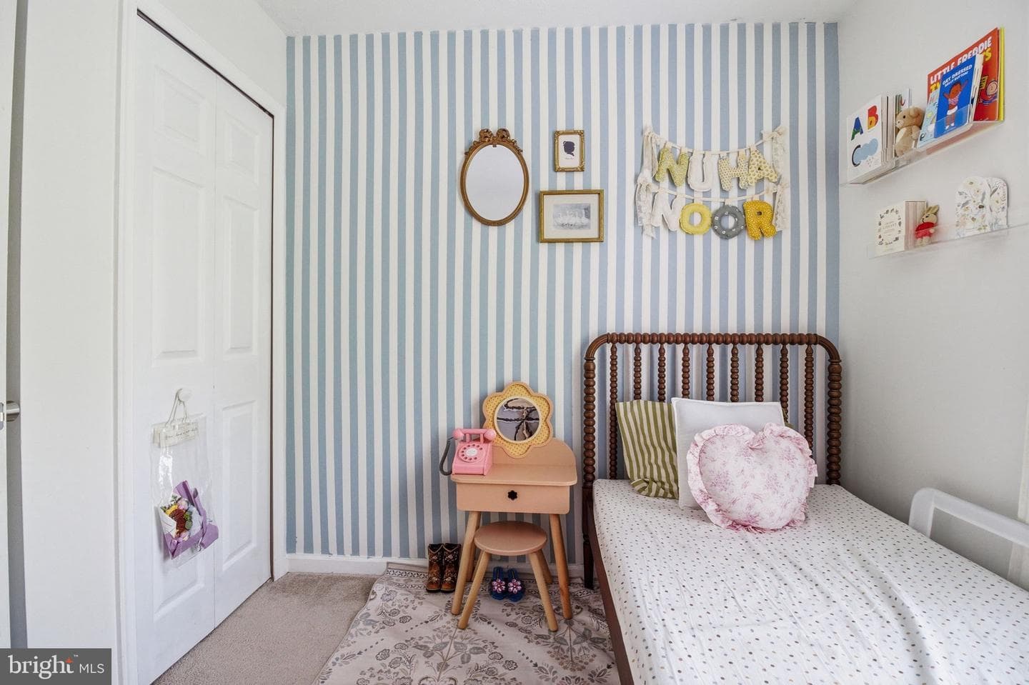 201 Mews Court photo 18