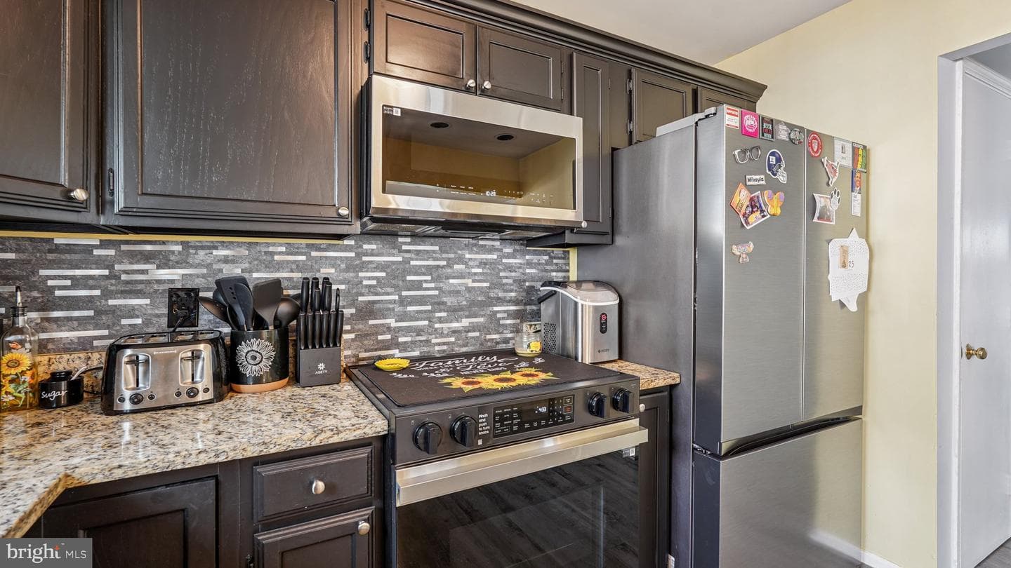 201 Mayfair Place #179 photo 13