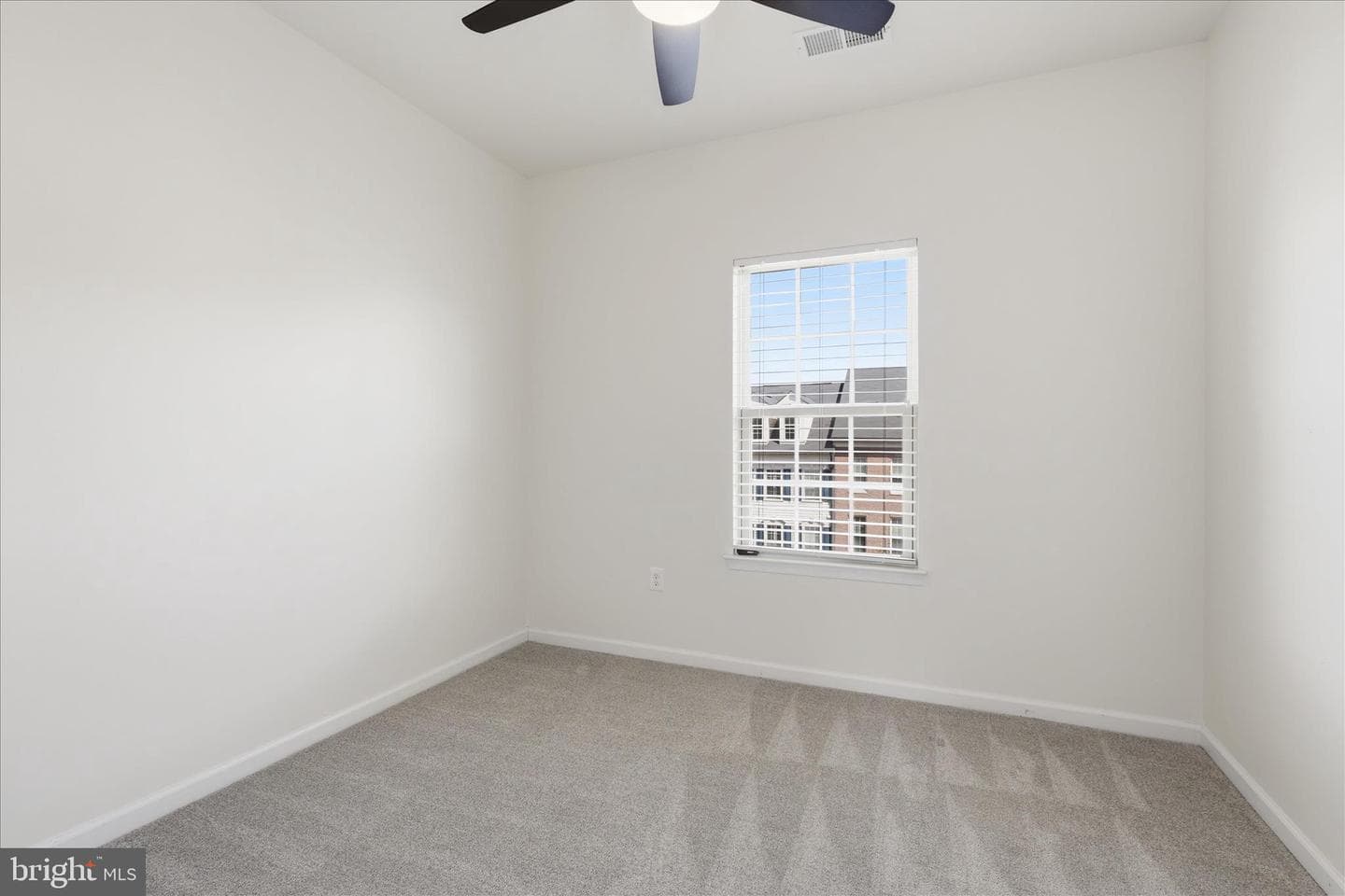 211 Freesia Lane photo 25