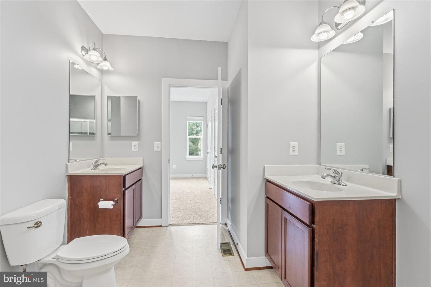 103 Saginaw Drive #302 photo 31