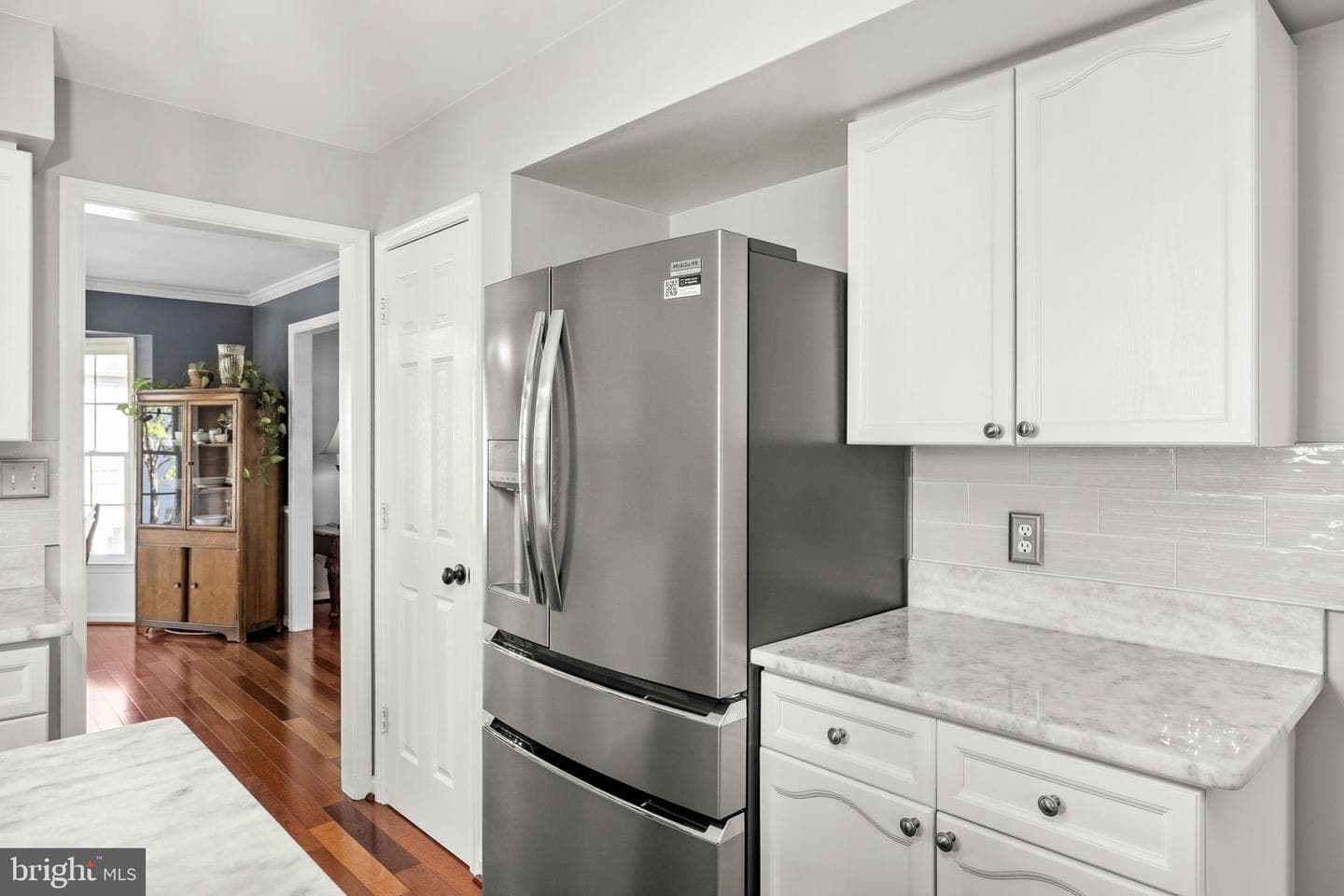 8 Queens Mill Court photo 31