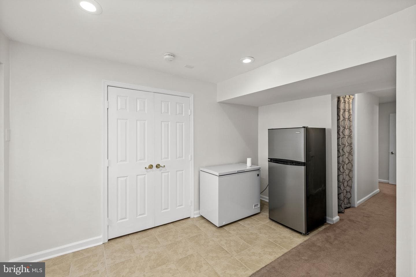 8 Queens Mill Court photo 54