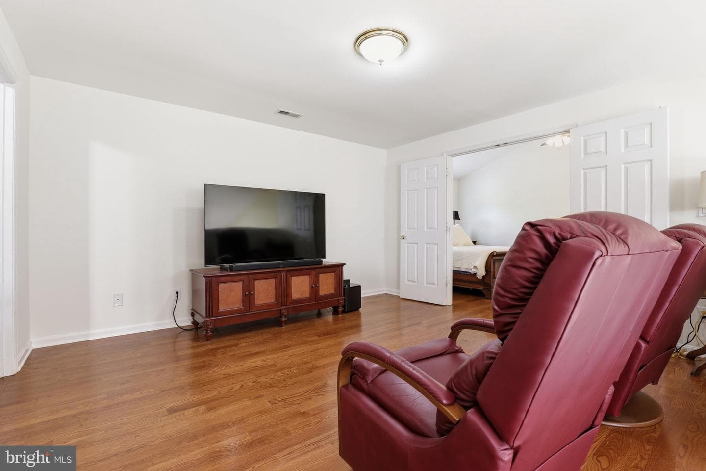 56 Monument Drive photo 30