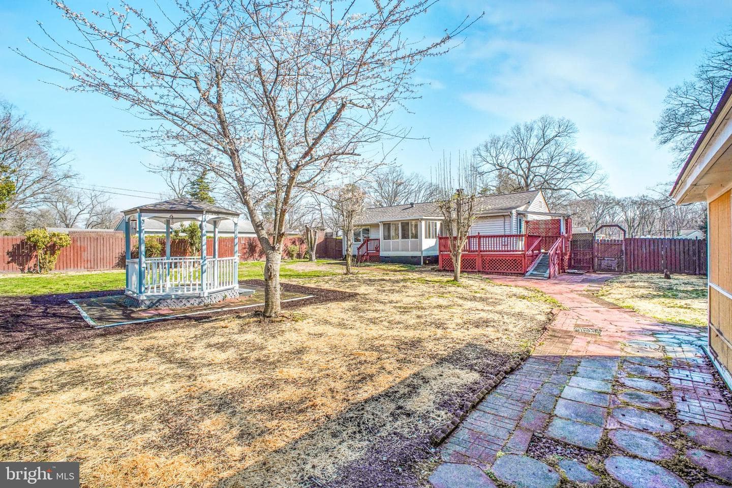 33 Blair Road photo 44