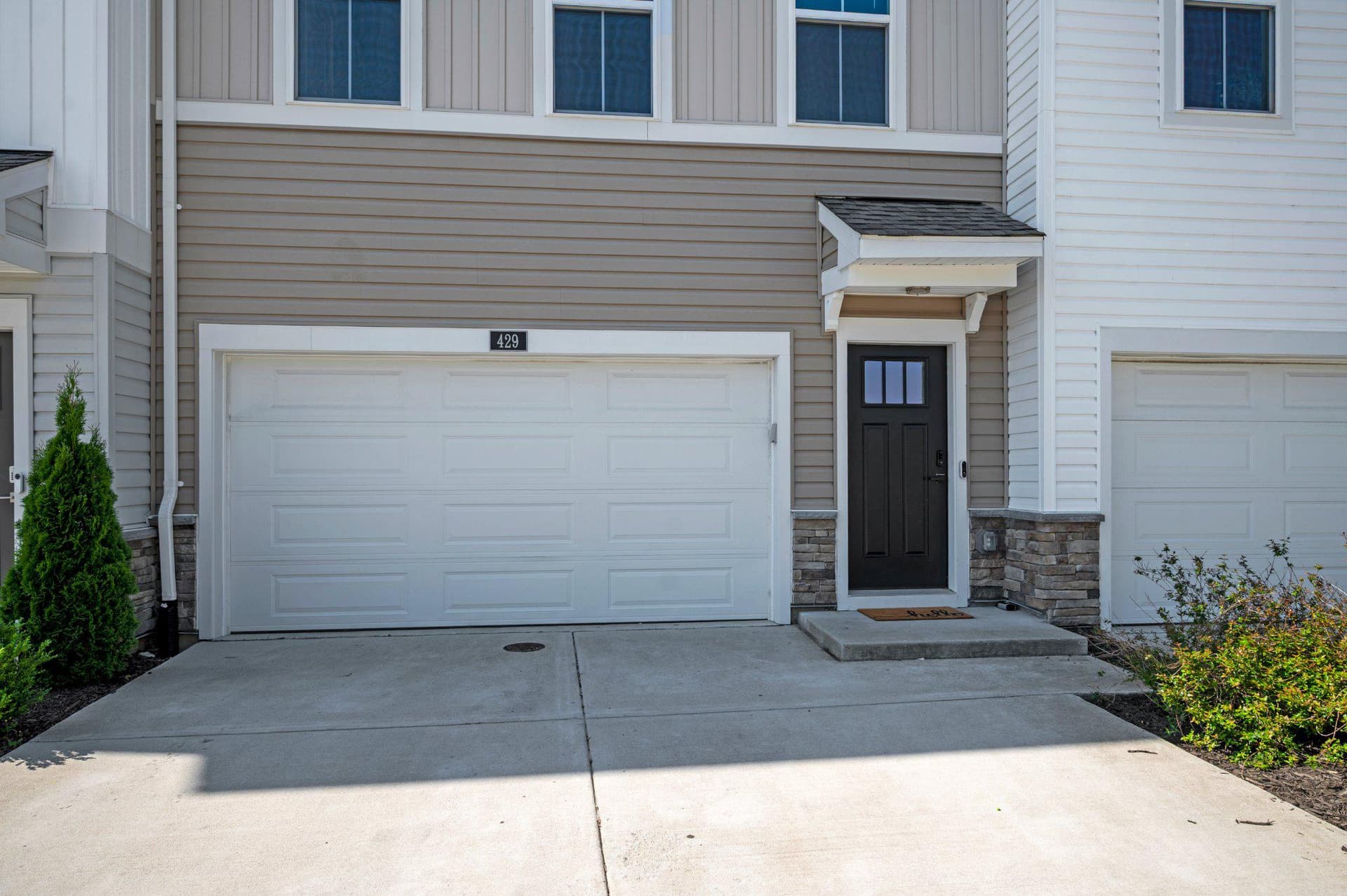 429 Snowberry Lane photo 4