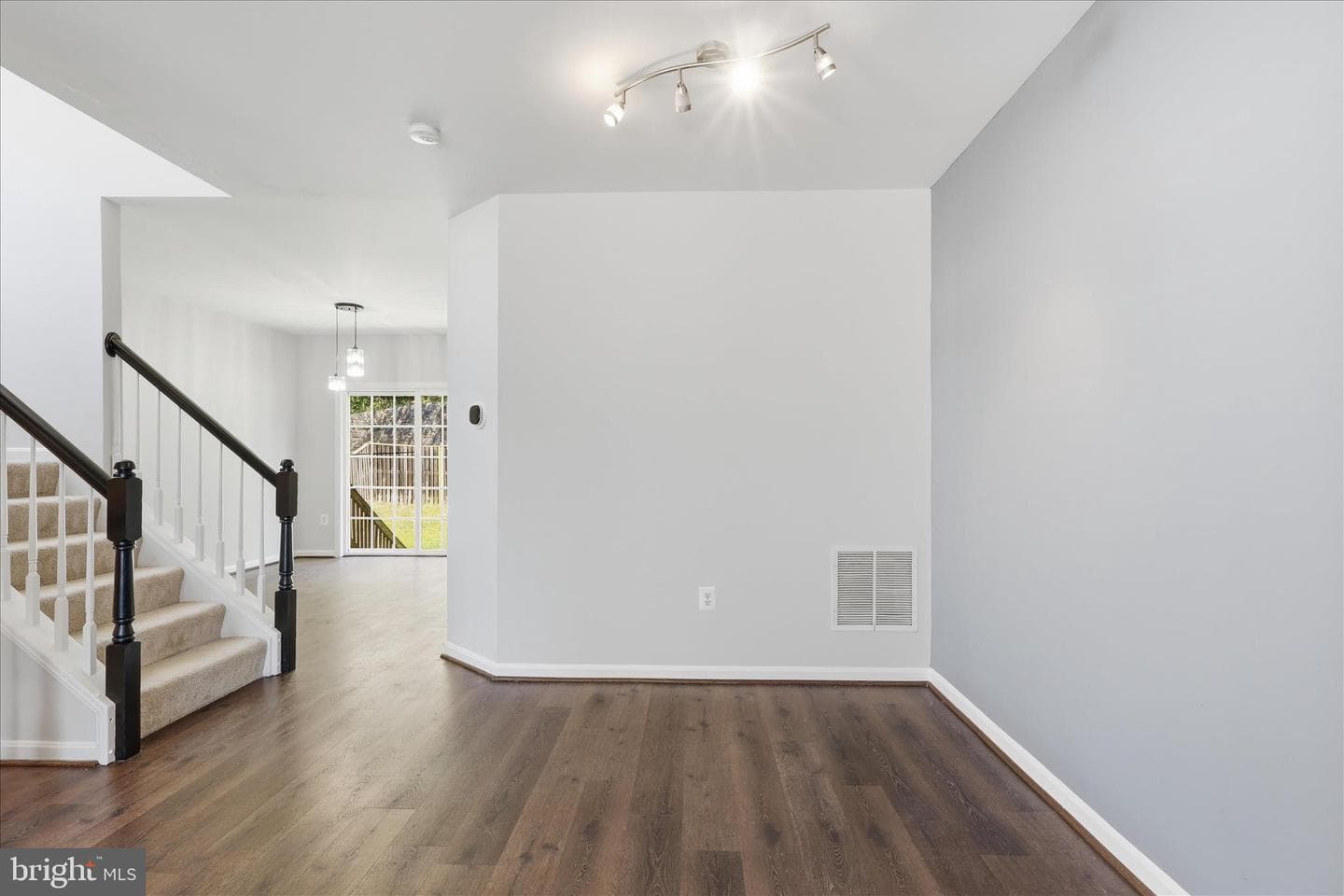 601 Galway Lane photo 10