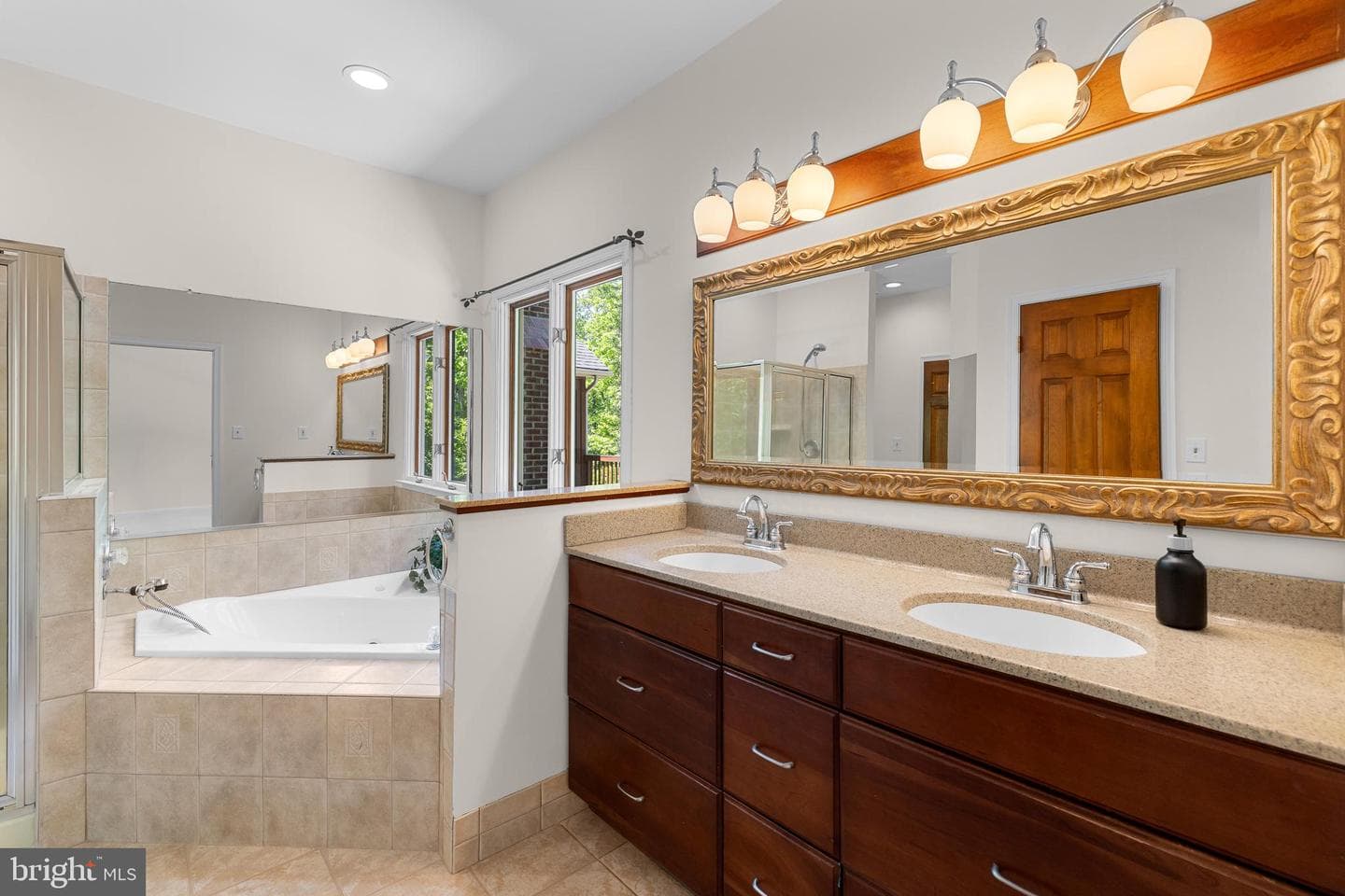 136 Holly Berry Road photo 15